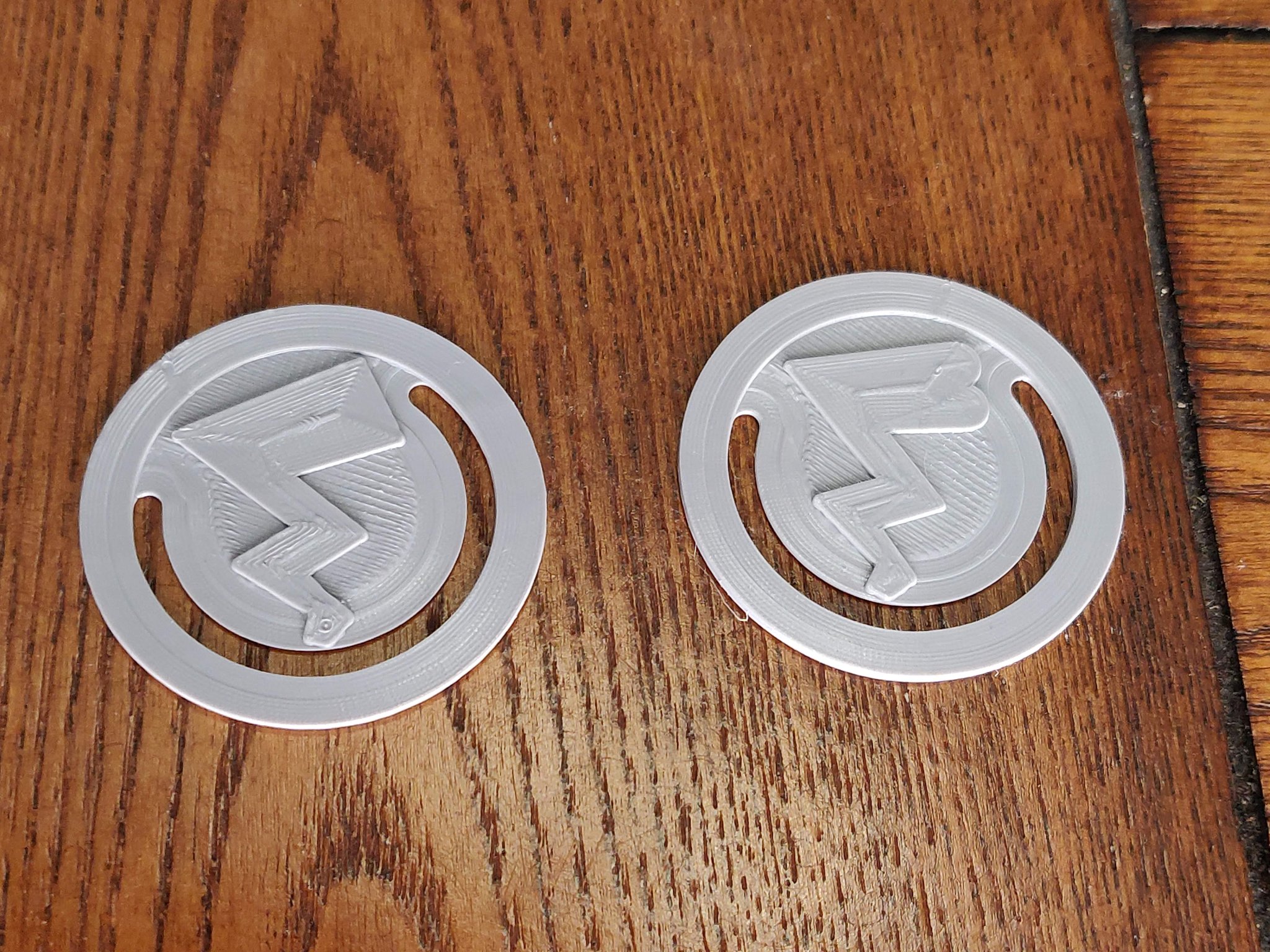 Dấu trang Pikachu và Pokeball dễ thương cho sách