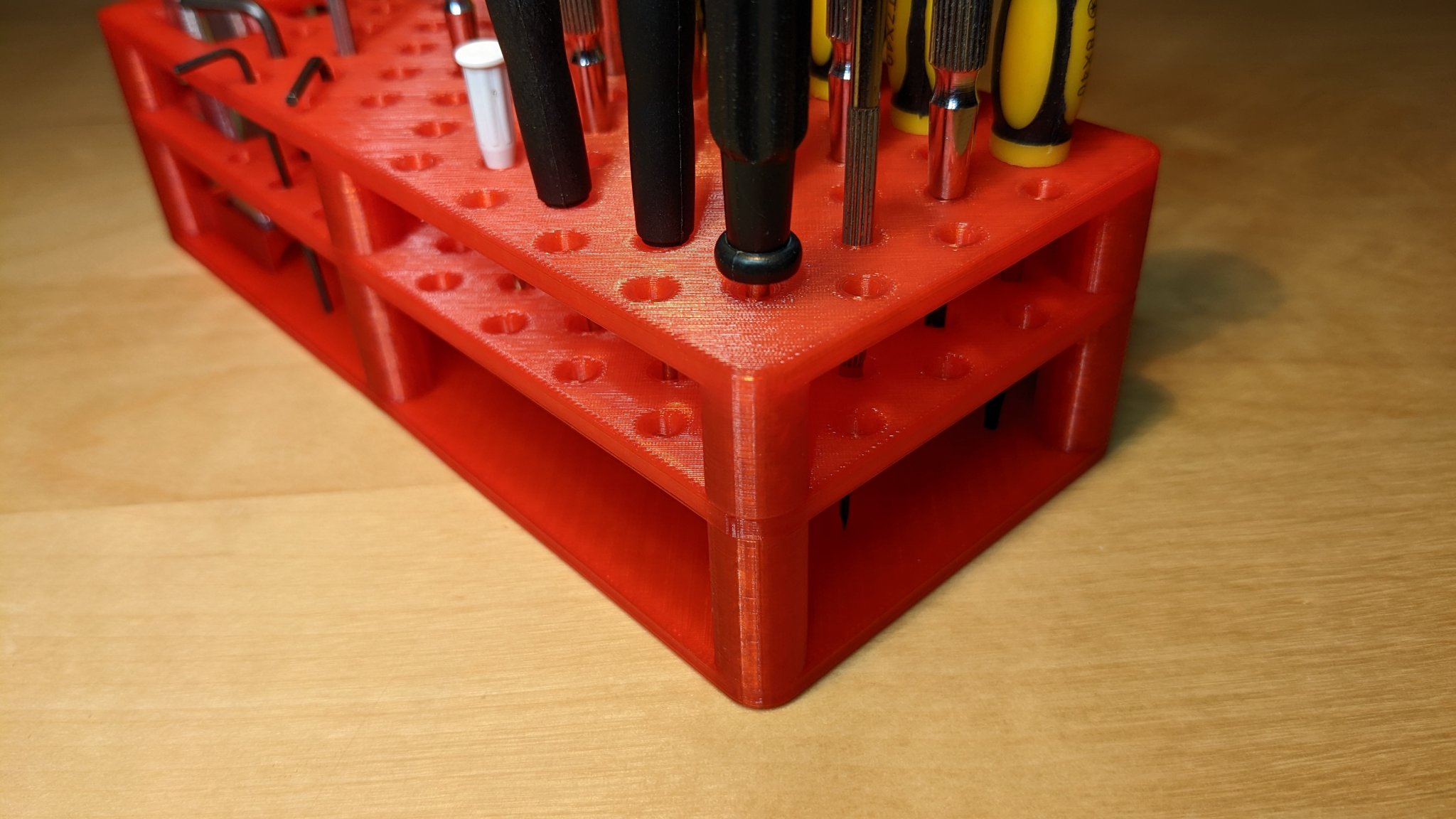 Giá đỡ dụng cụ cho tua vít nhỏ và các vật dụng khác