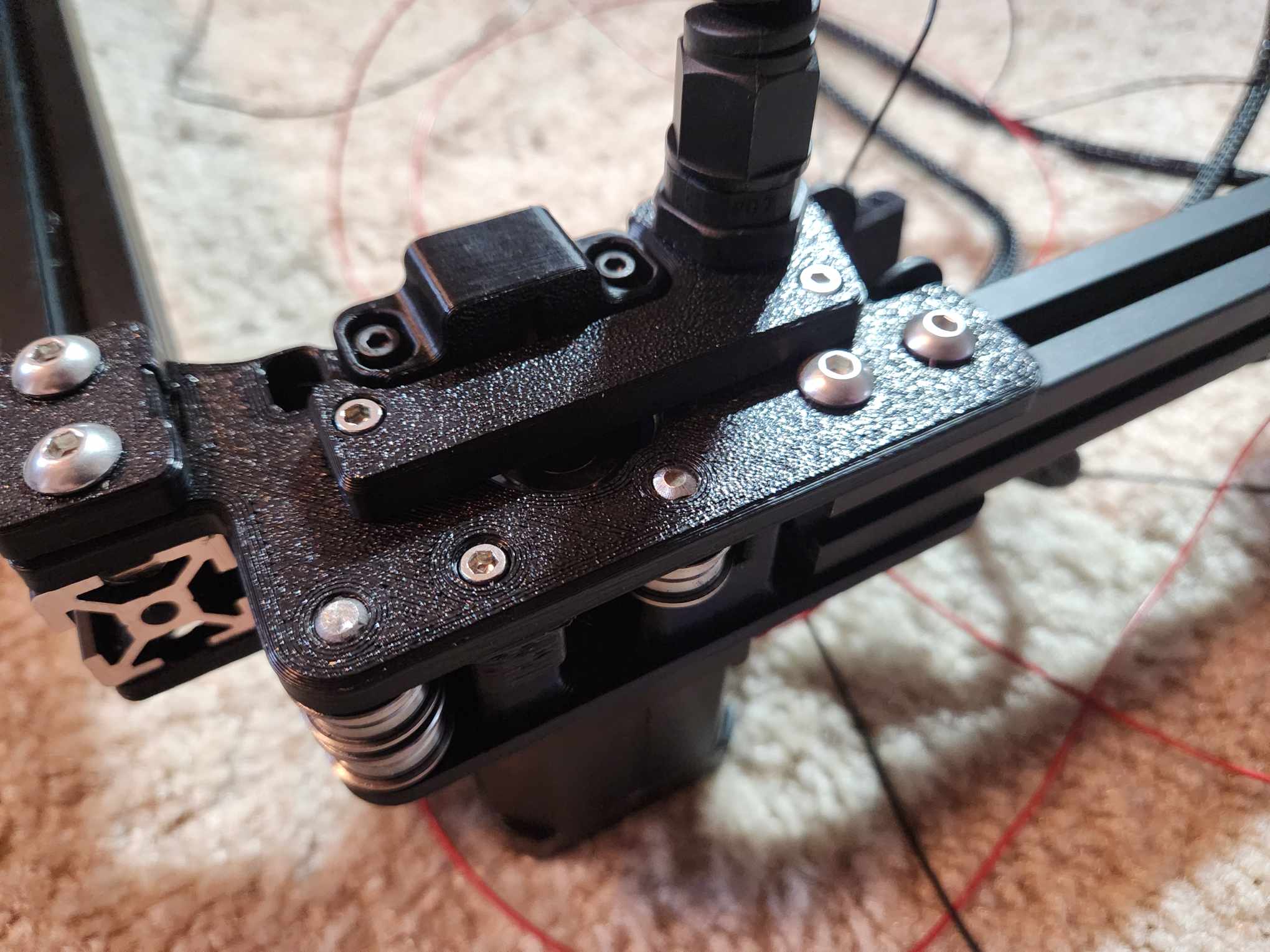 Giá đỡ PG7 Voron 2.4 với hệ thống quản lý dây điện và endstop