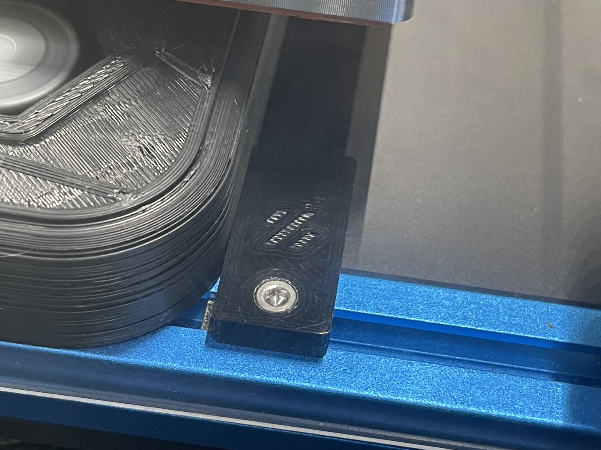 Wedge căn chỉnh cho quạt ngoài của 'The Filter