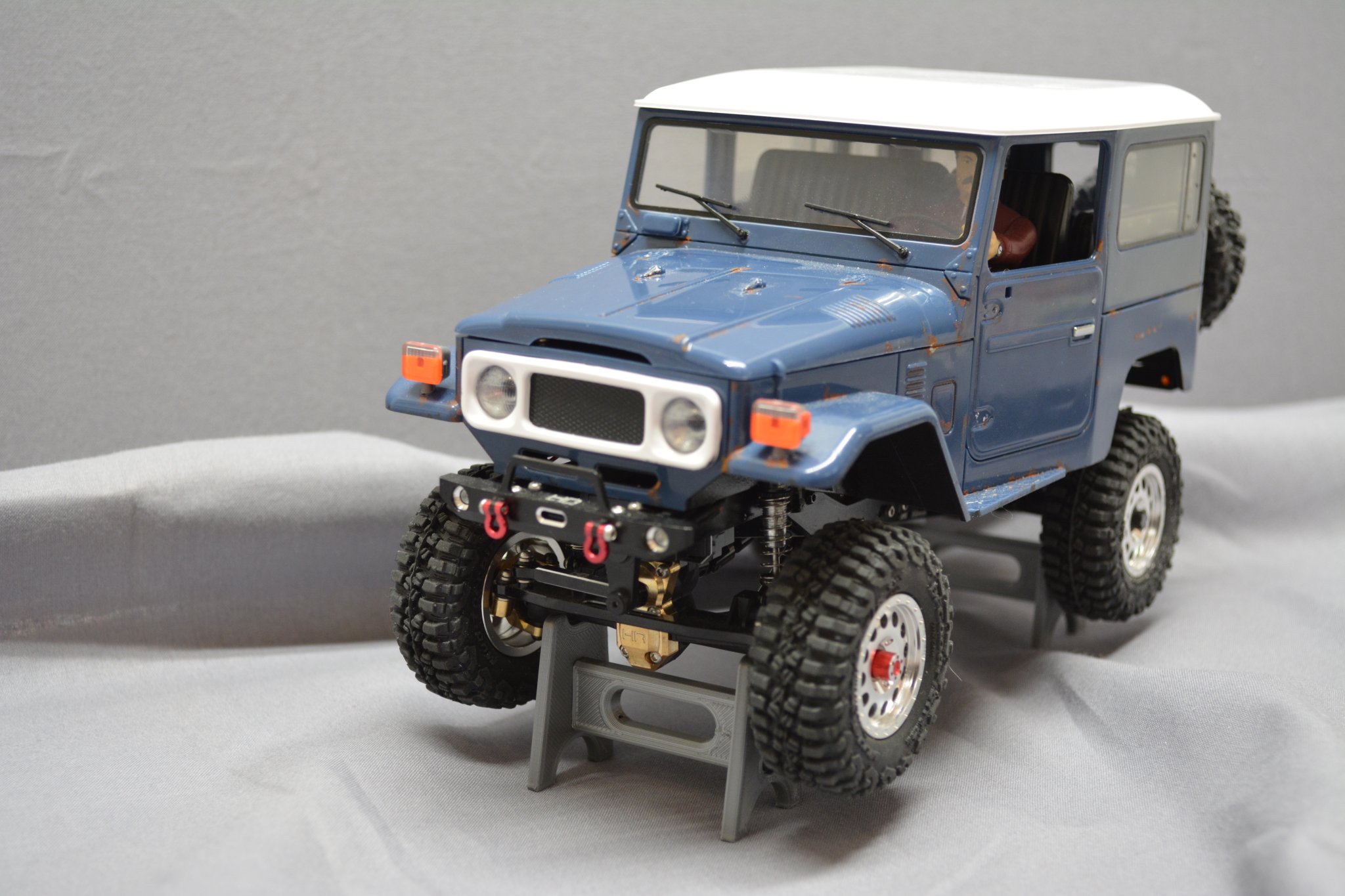 Giá đỡ xe SCX24 kiểu Sawhorse