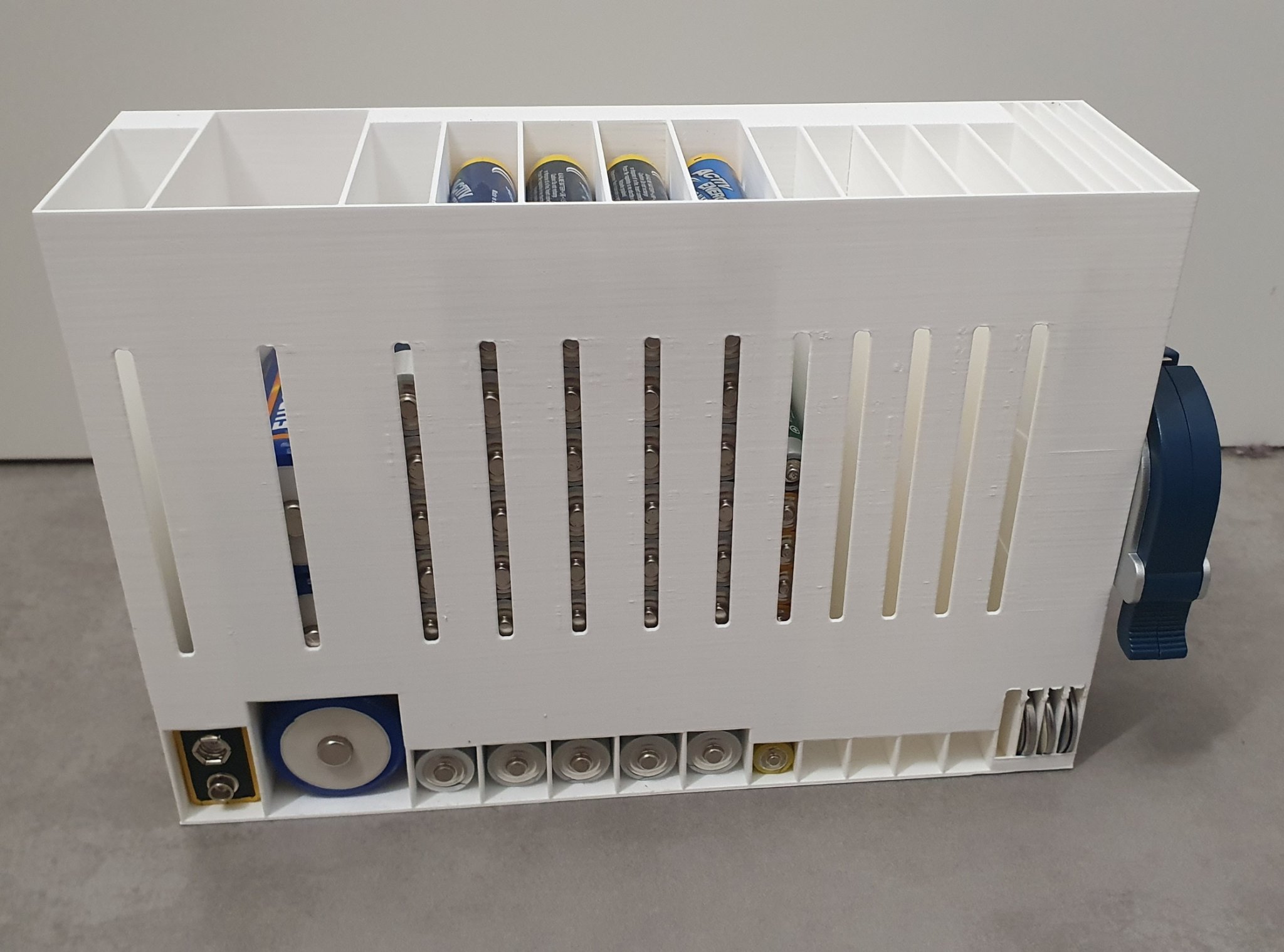 Hộp đựng pin tiện lợi cho mọi kích cỡ