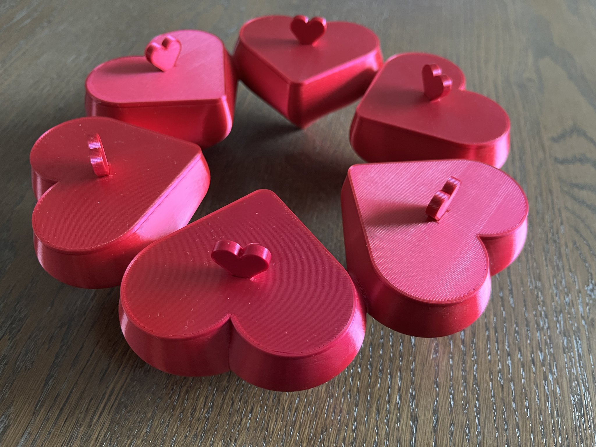 Bình chứa trái tim có nắp - họa tiết ngôi sao