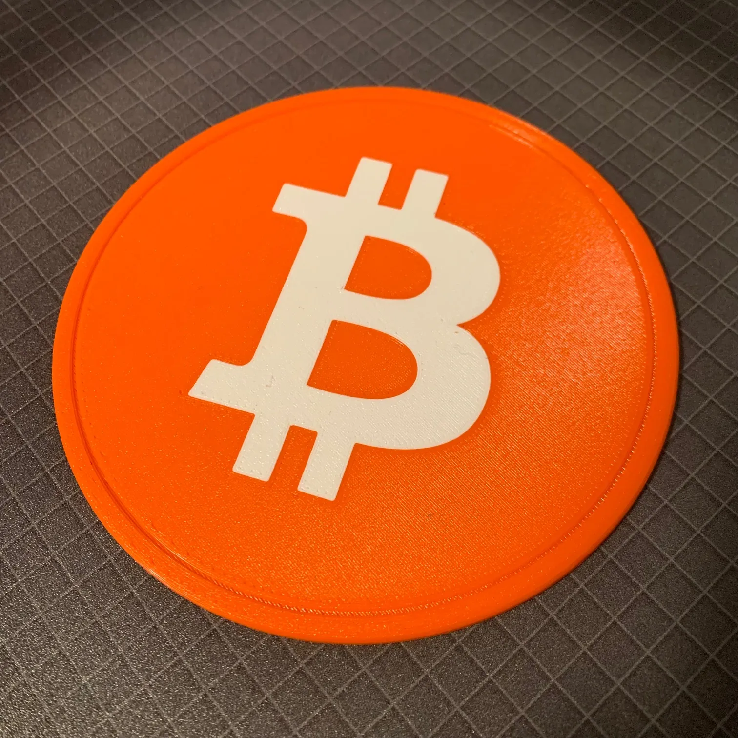 Đế ly Crypto in từ máy MK3s MMU2s trên thép phủ bột