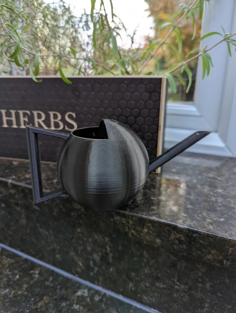 Bình tưới nước hình cầu nhỏ cho cây gia vị