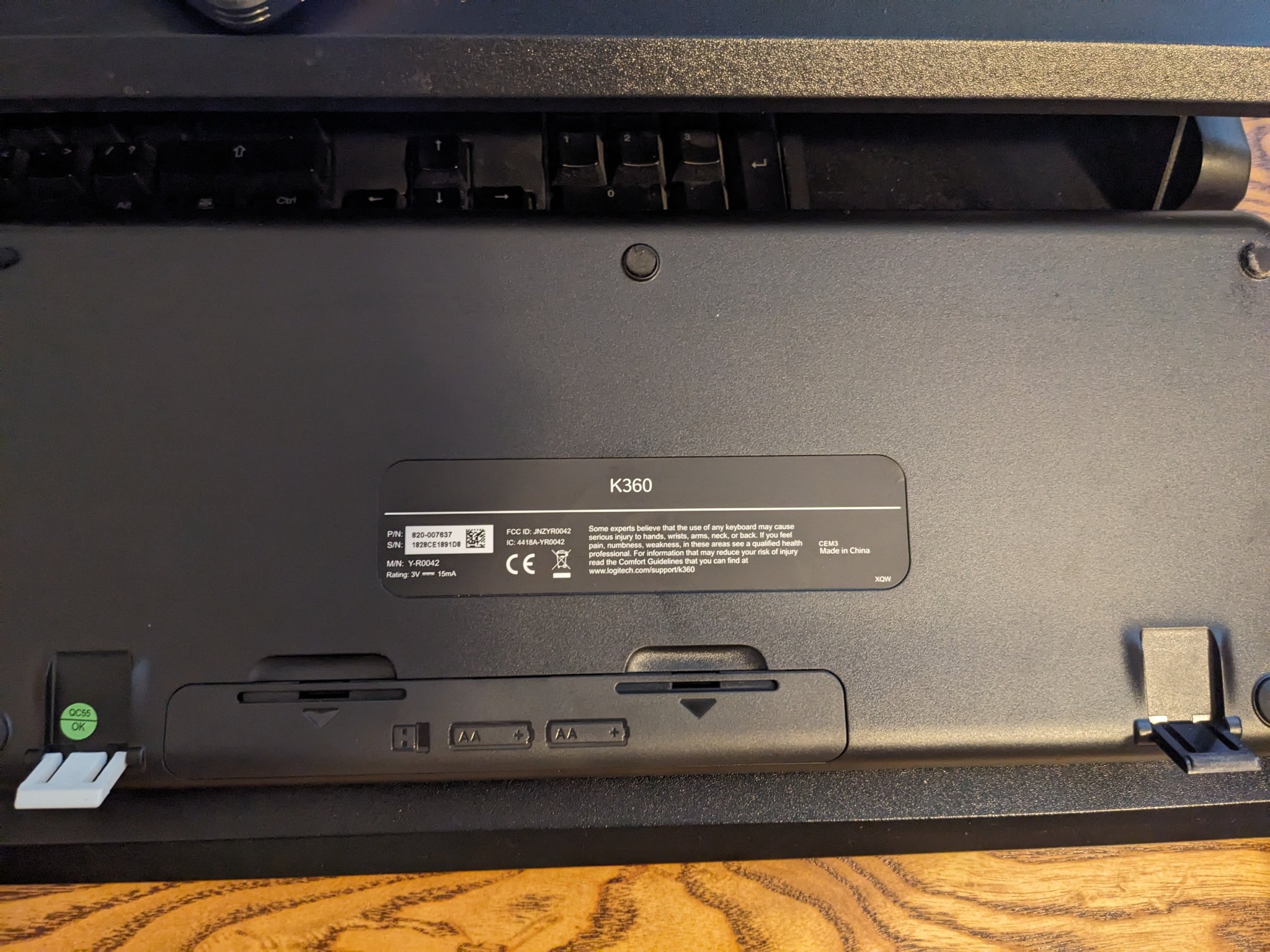 Thay thế chân cho bàn phím Logitech K360