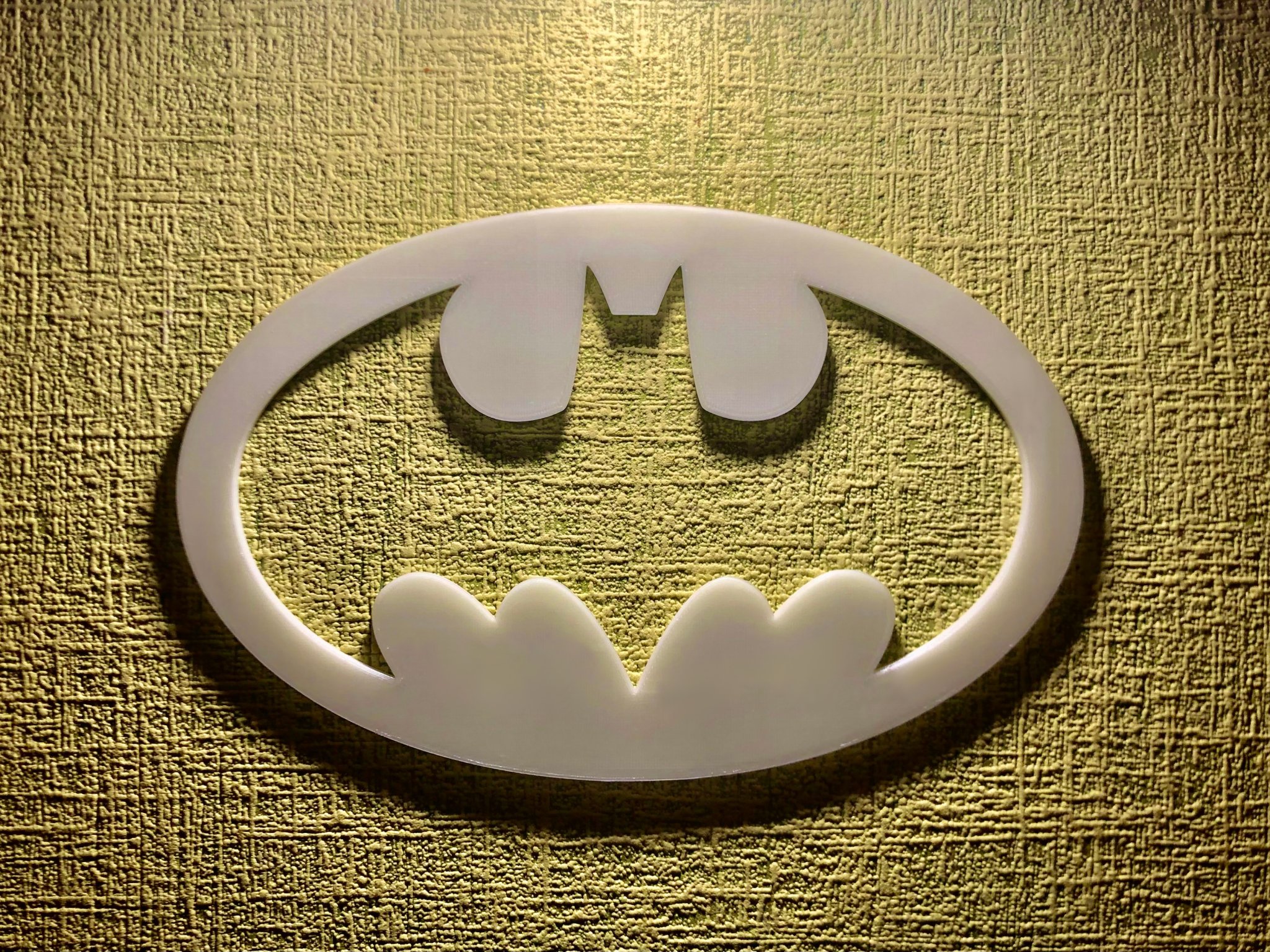 Biểu tượng Bat-Signal từ phim Batman đầu tiên