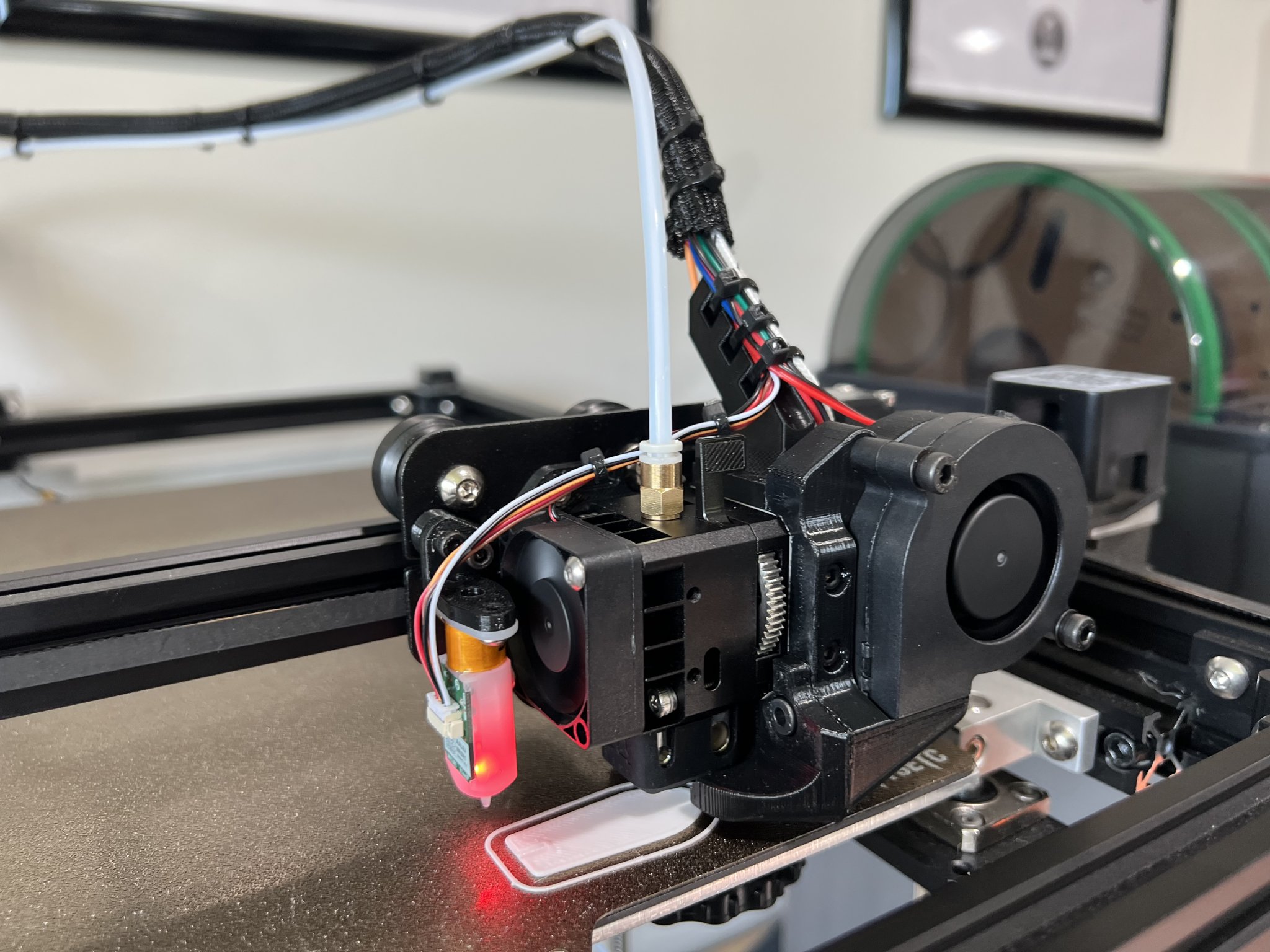 Hướng dẫn lắp đặt giá đỡ dây cáp cho Biqu H2 V2