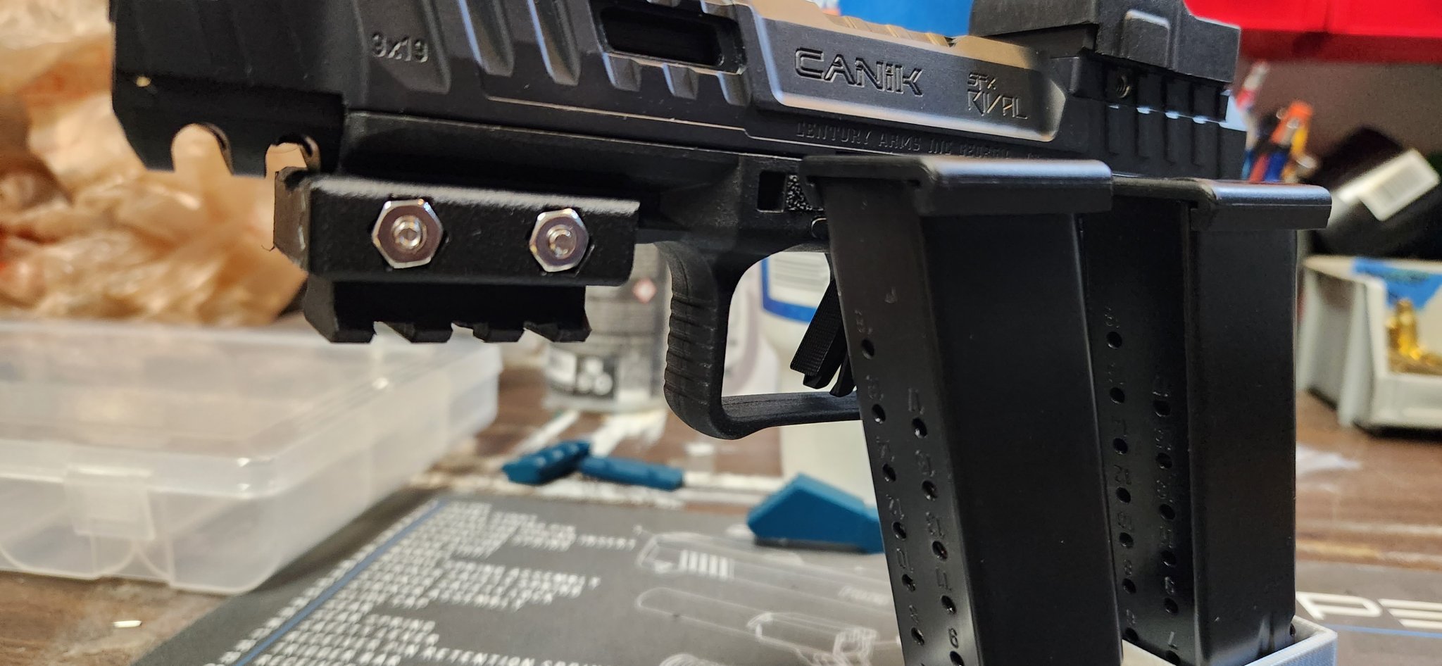 Bàn đạp ga Canik SFX Rival kiểm soát độ nâng nòng