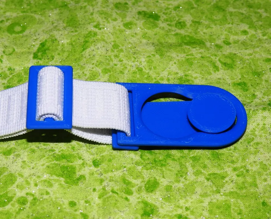 Cái móc giữ ga trải giường với thiết kế Fusion 360