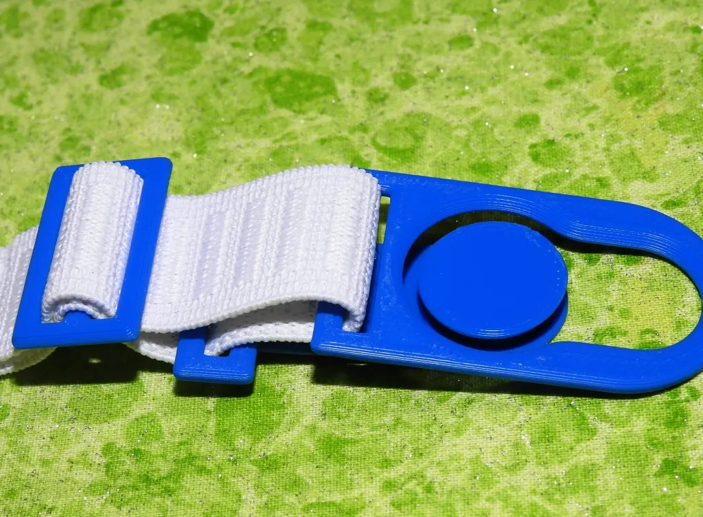 Cái móc giữ ga trải giường với thiết kế Fusion 360