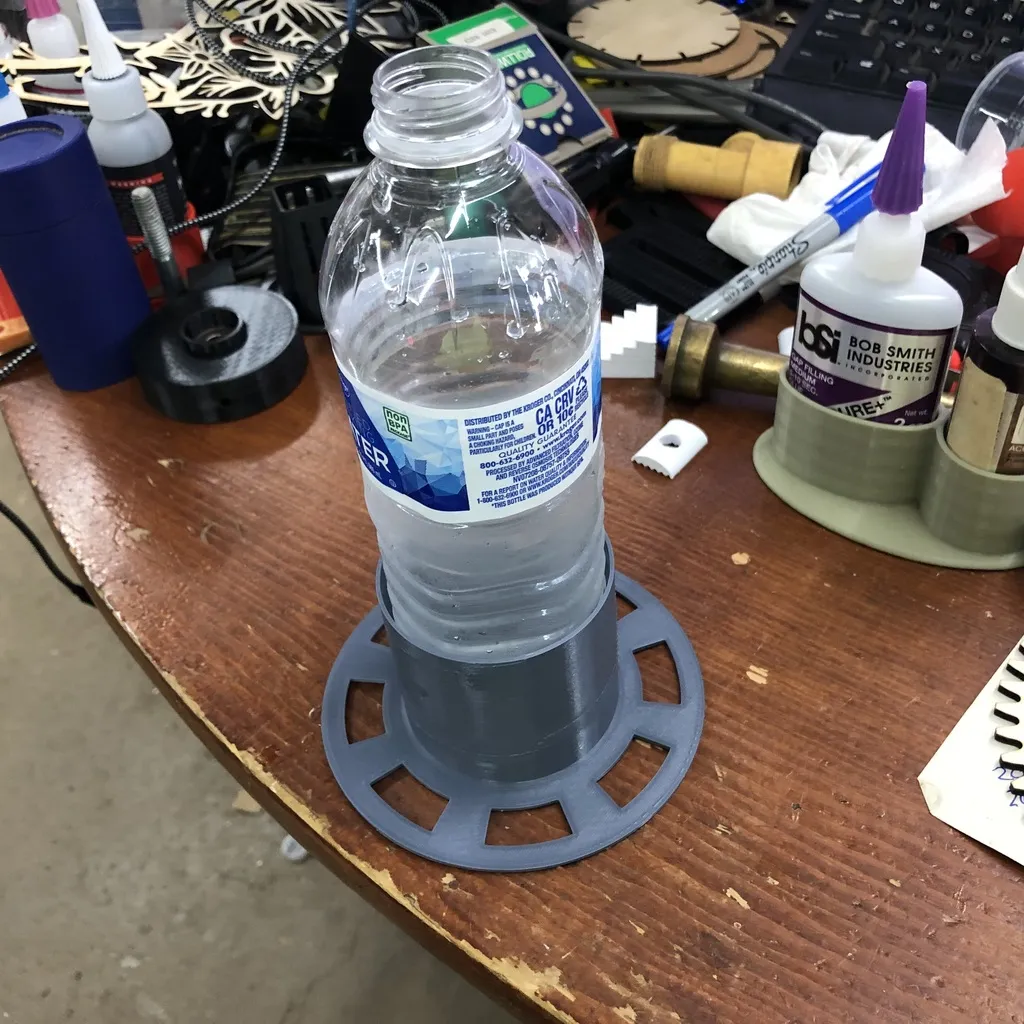 Giá đỡ chai nước 500 ml hoặc bia