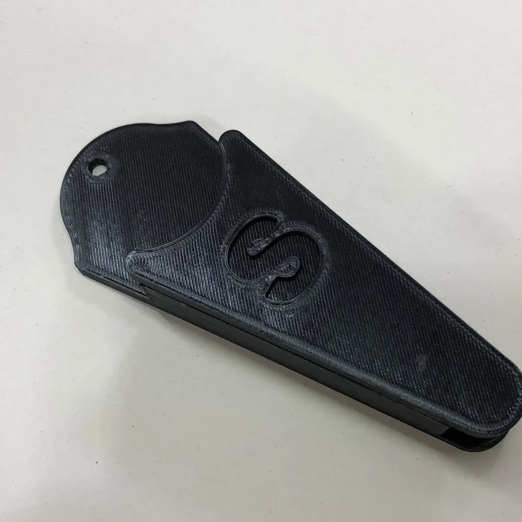 Hộp kéo hoặc giá đỡ công cụ lớn và nhỏ