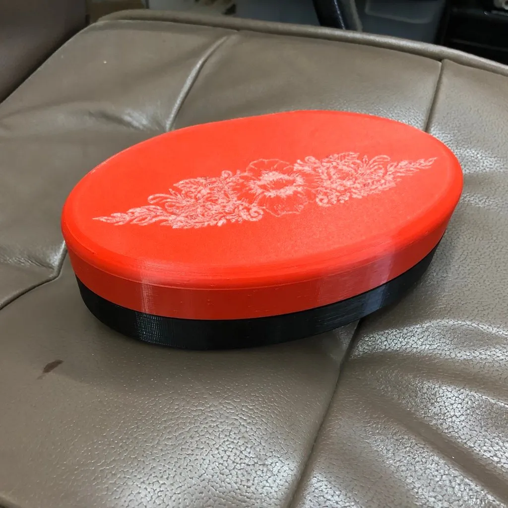 Hộp hình oval có bản lề 7 x 4 in bằng gỗ