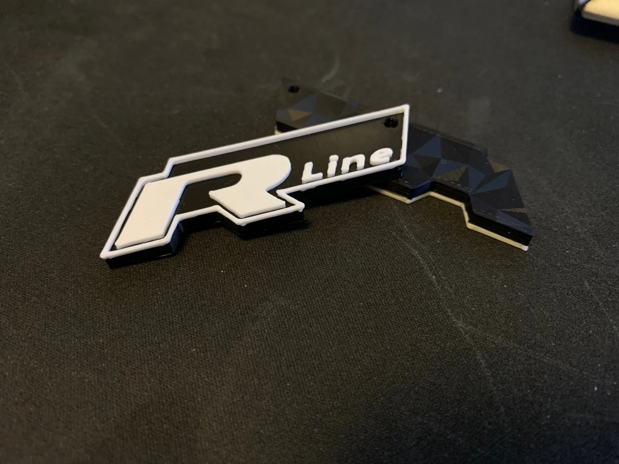 Móc khóa VW "R line" cho golf/passat/arteon/tiguan/touran/touareg/t-roc 7cm