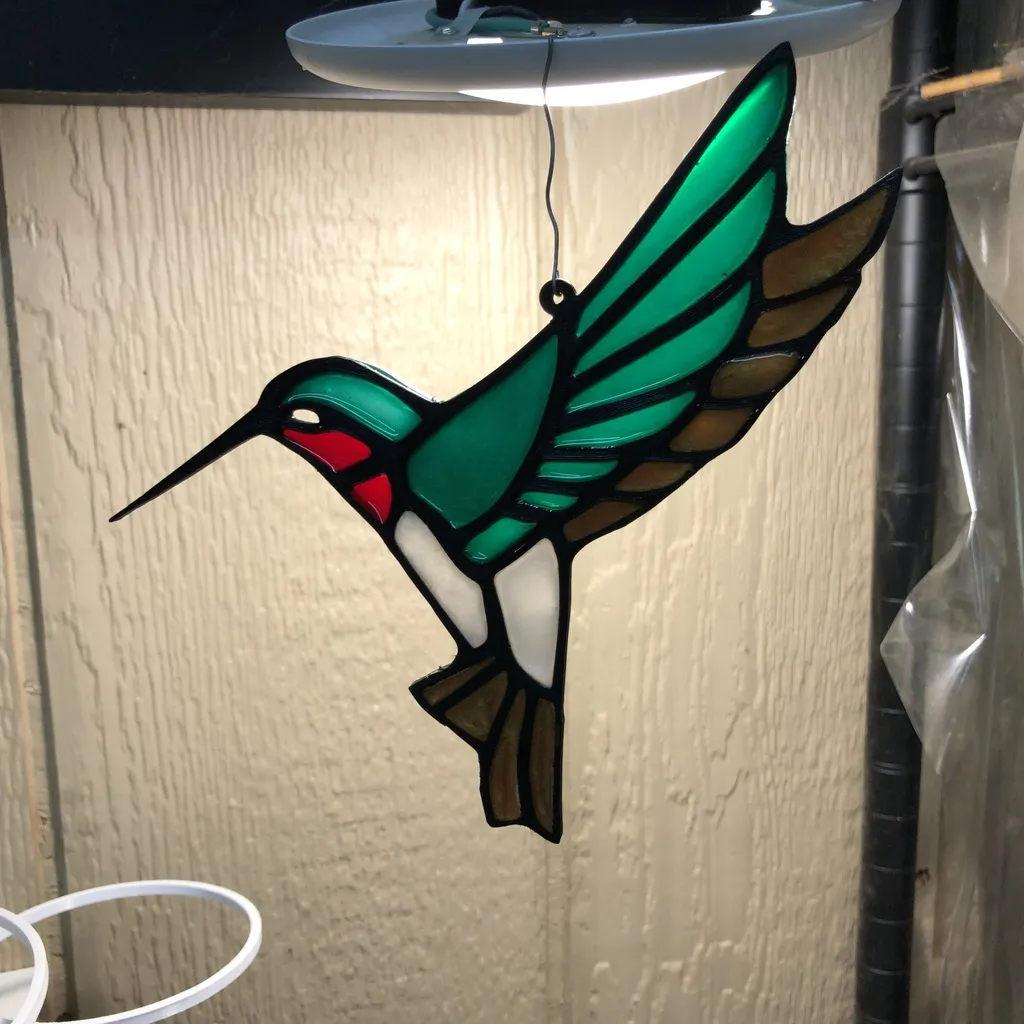 Chim ruồi in 3D để đổ nhựa resin màu