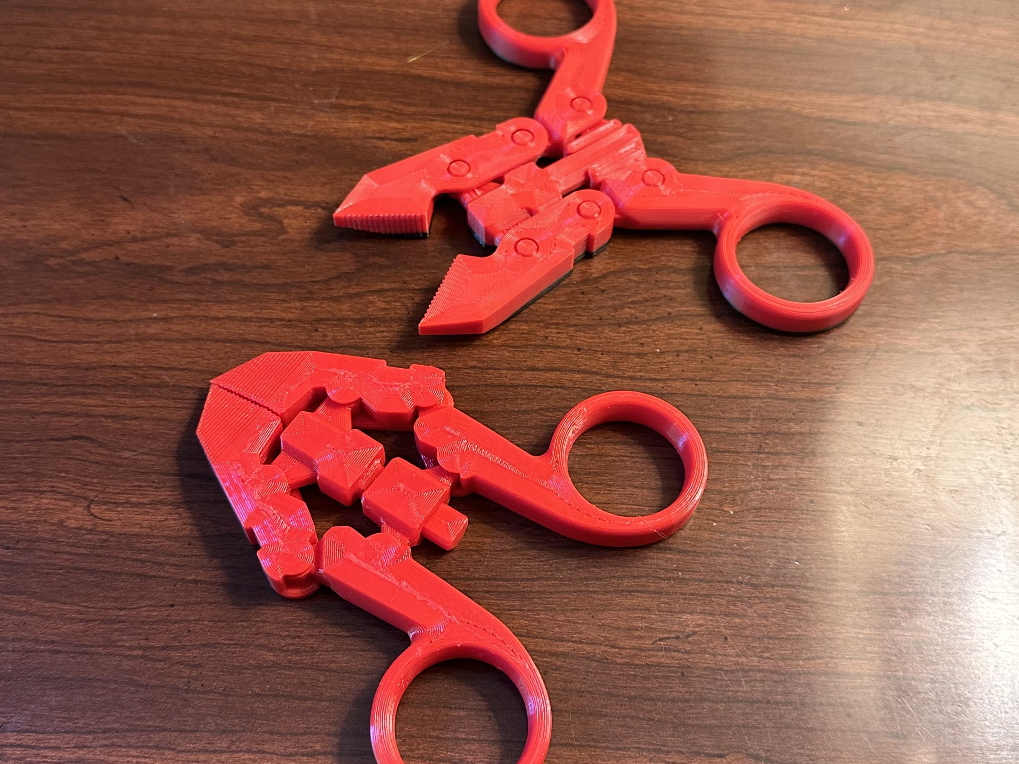 Kìm in ngay tại chỗ không cần hỗ trợ