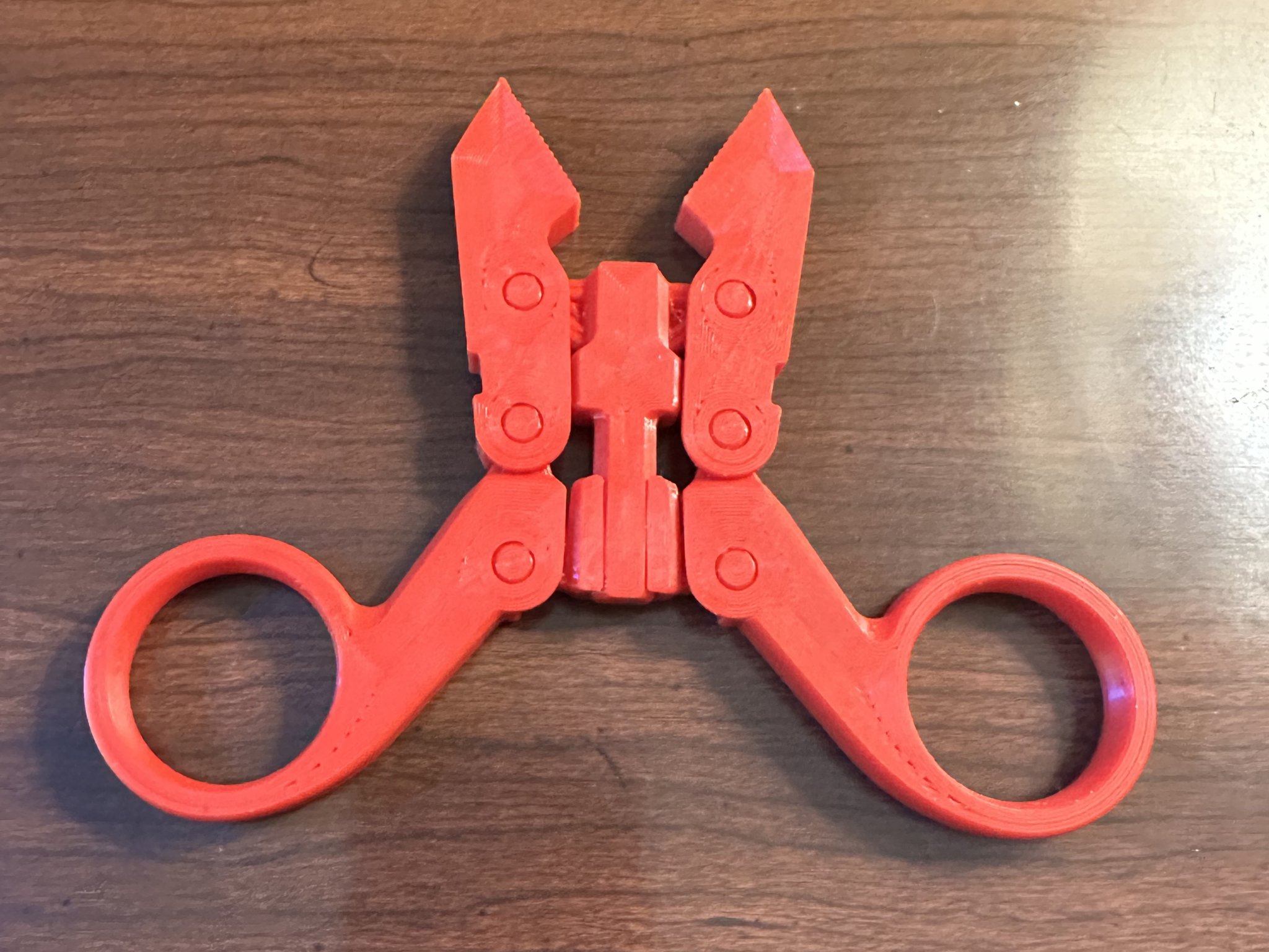 Kìm in ngay tại chỗ không cần hỗ trợ