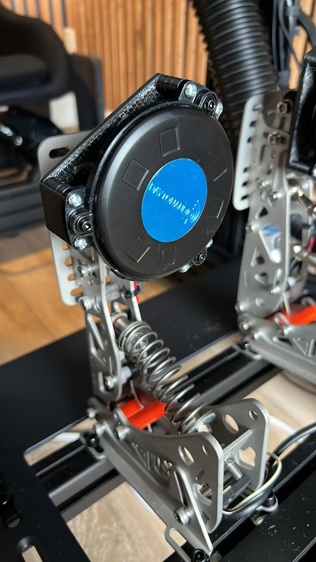 Giá đỡ bàn đạp VRS và Heusinkveld cho transducer TT25