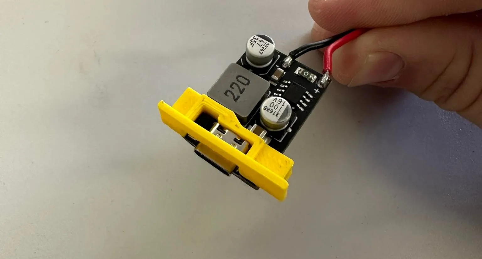 Sạc nhanh cho gạt tàn W201