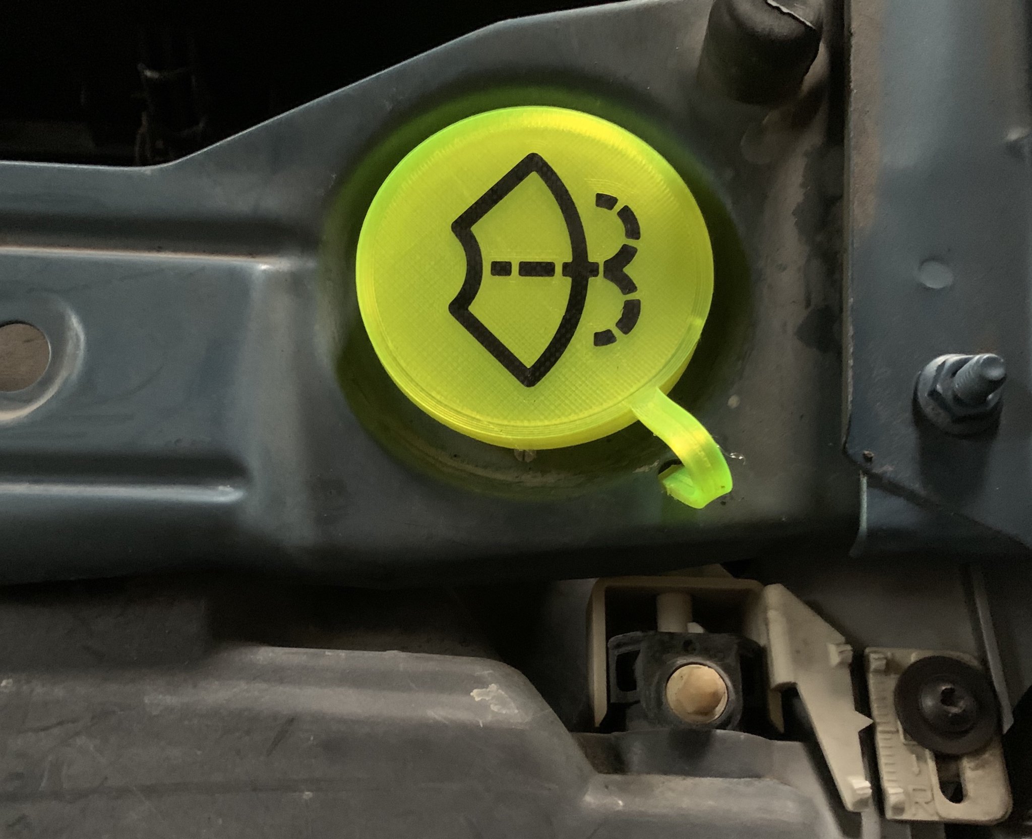 Nắp bình chứa nước rửa kính cho Volvo S90 1997