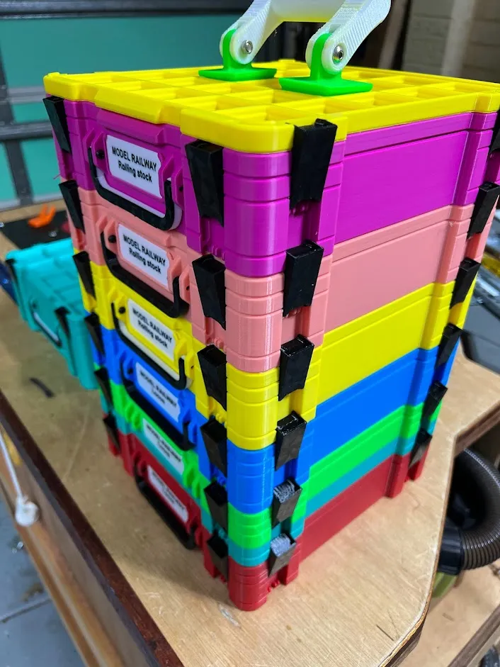 Hộp lưu trữ Gridfinity 5x5 với tay cầm có thể tháo rời