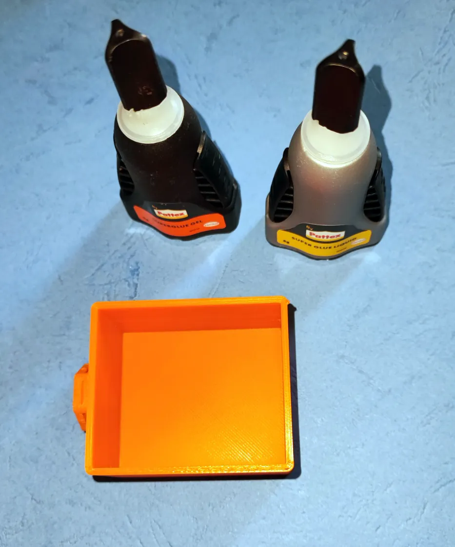 Giá đỡ hai chai keo cho tường lưu trữ tổ ong