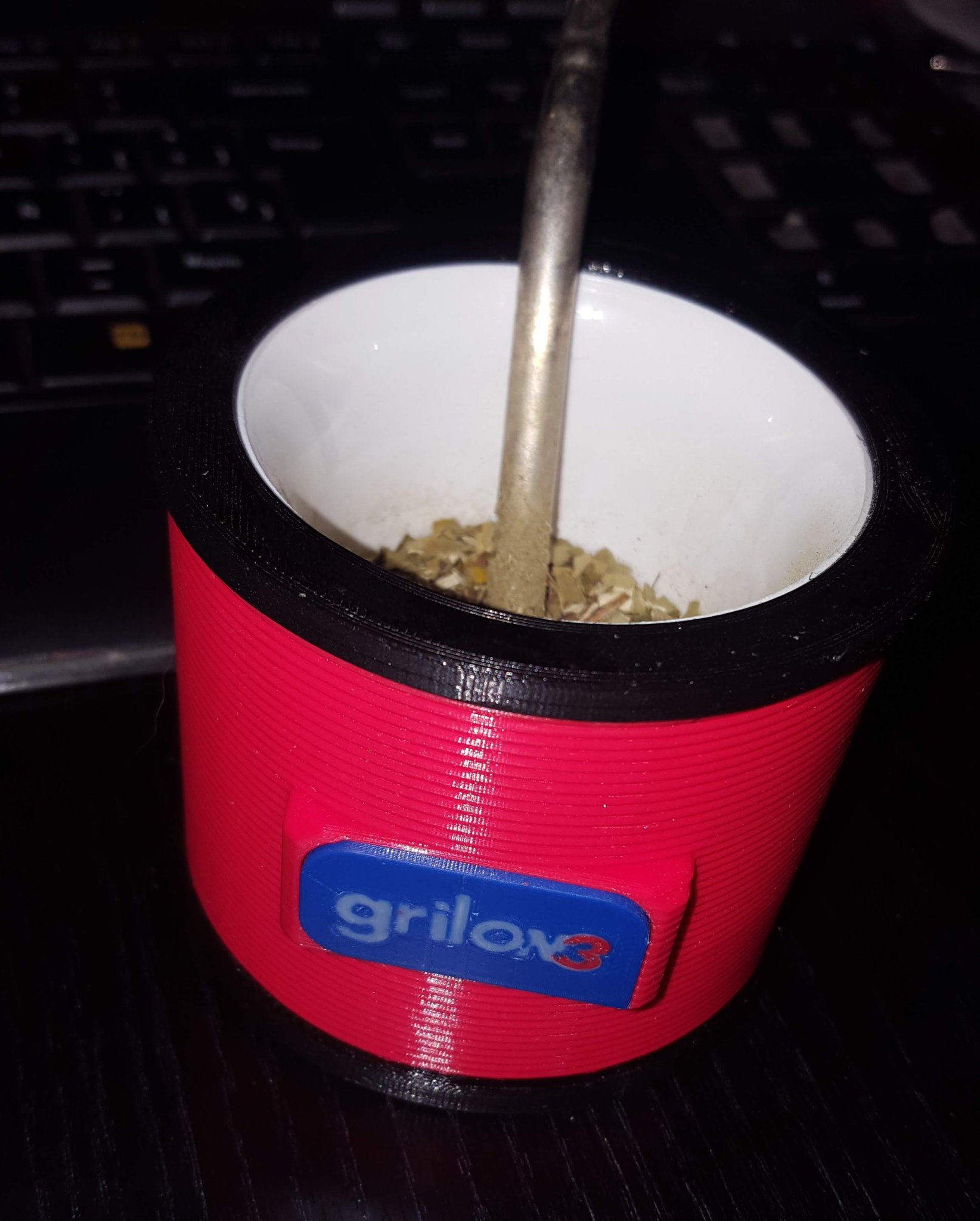 Vật chứa Grilon3 cho cuộn filament với thiết kế tối giản