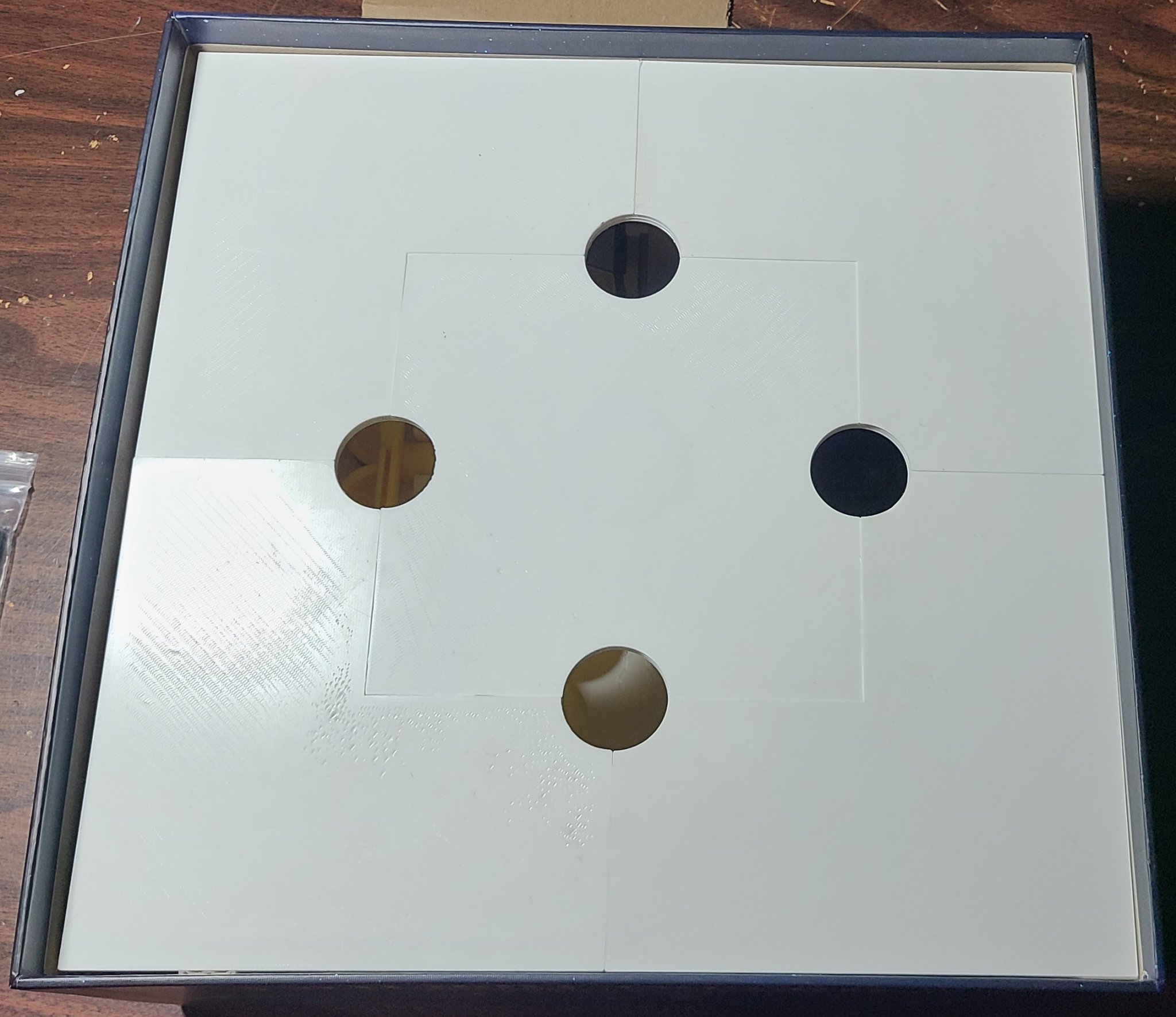 Tổ chức phụ kiện cho Twilight Imperium trong hộp POK