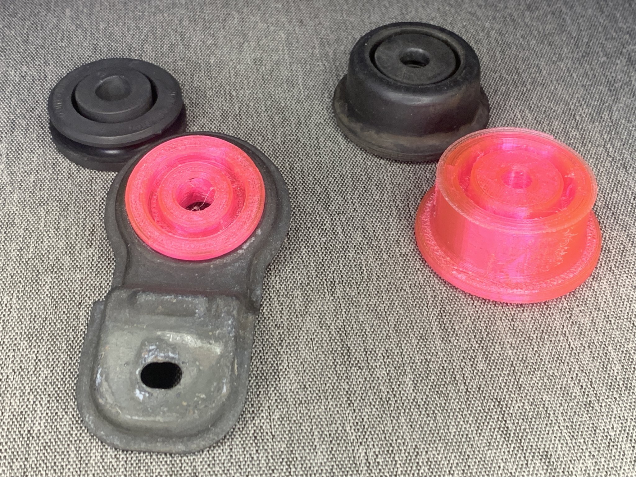 Bushings tản nhiệt Nissan Skyline R33 thay thế