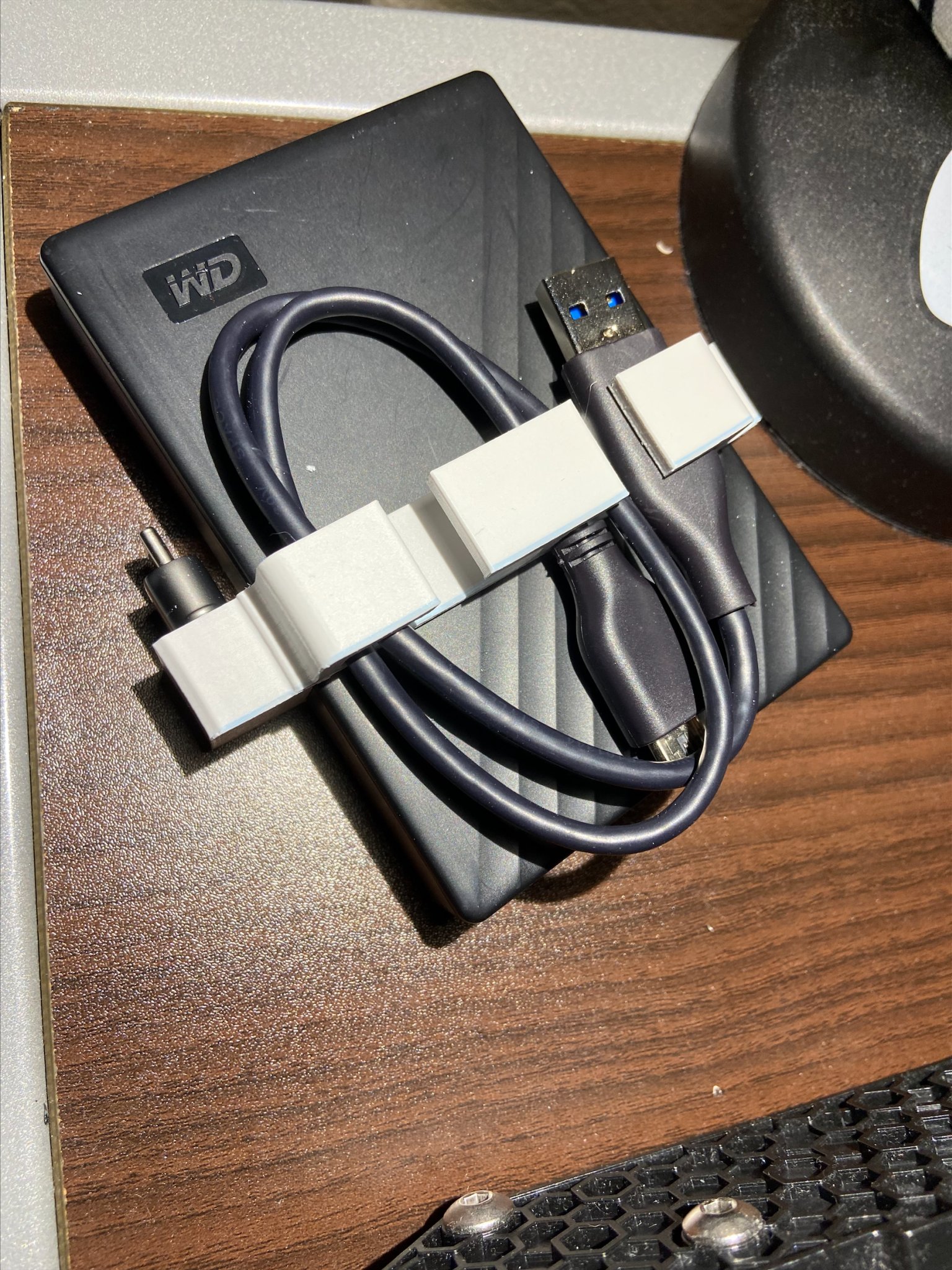 Cáp và kẹp bộ chuyển đổi USB-C cho ổ cứng My Passport 4TB