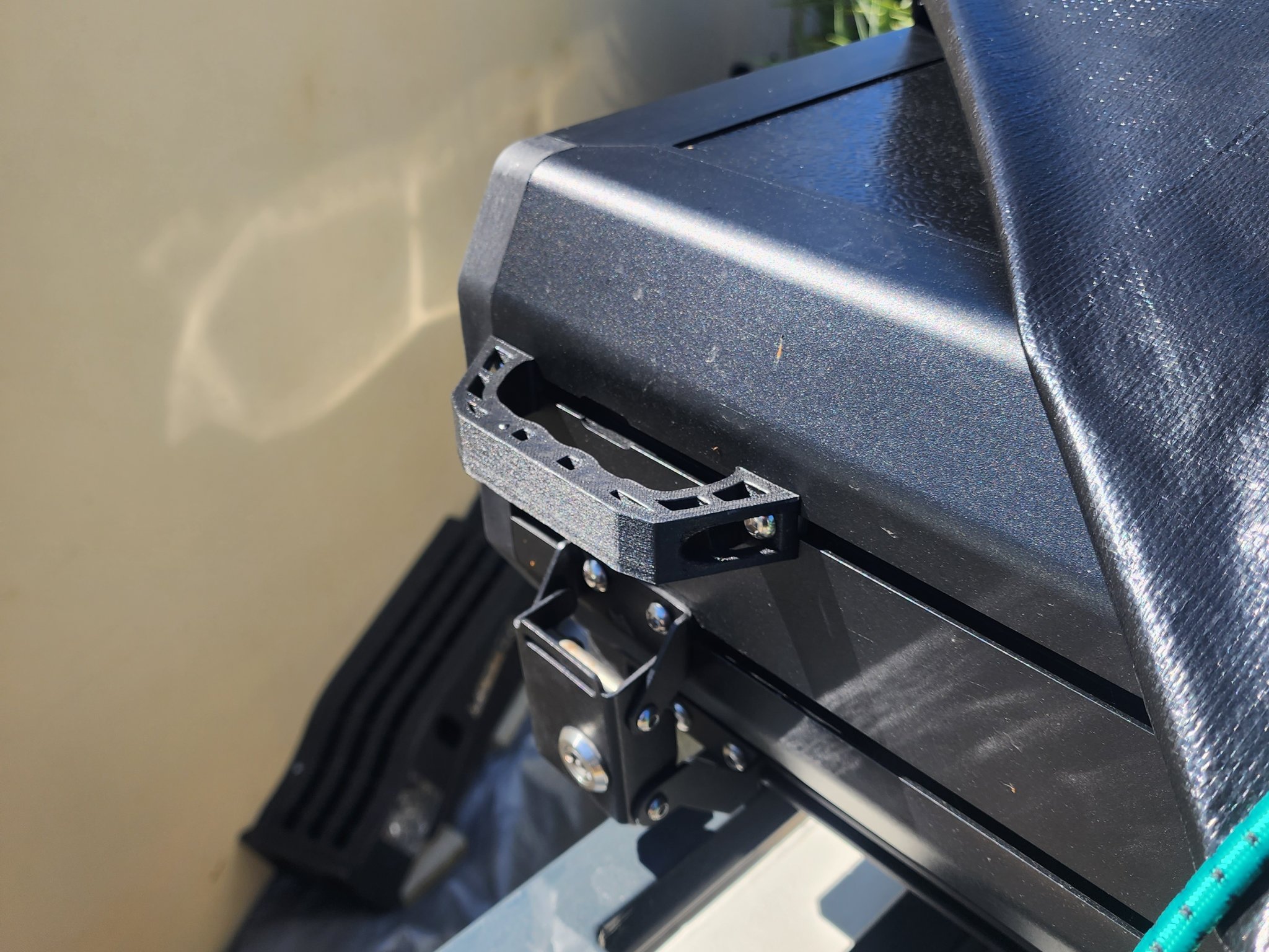 Tay cầm gắn trên xe tiện lợi cho hệ thống ray