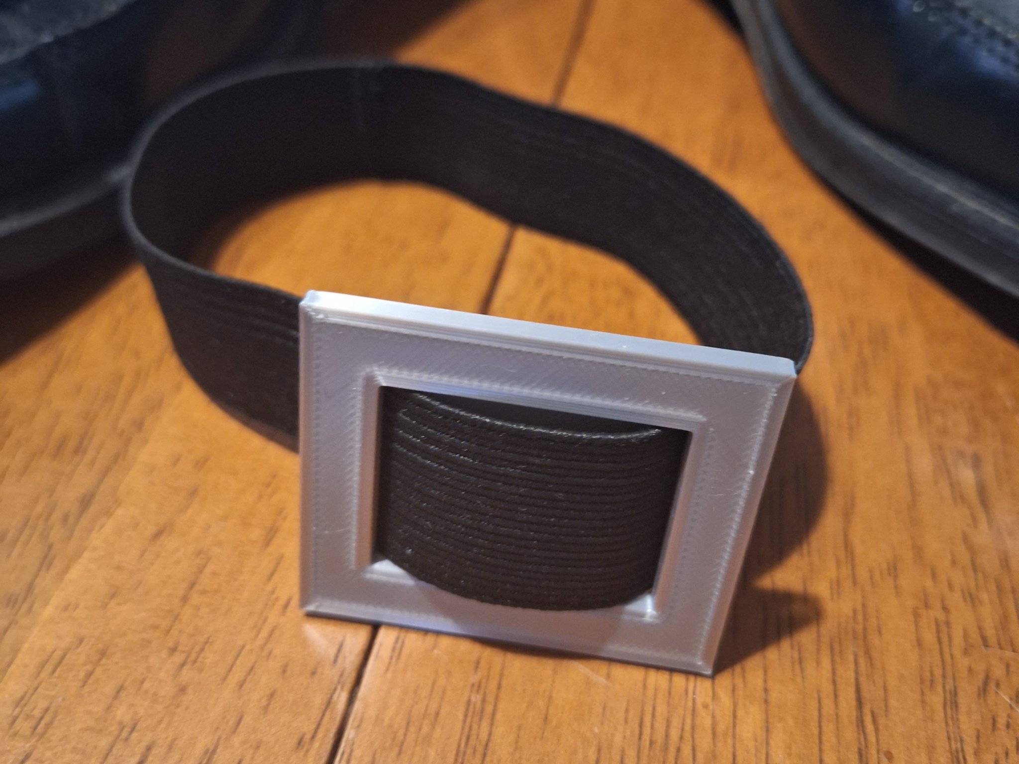 Buckle giày phong cách thuộc địa đơn giản