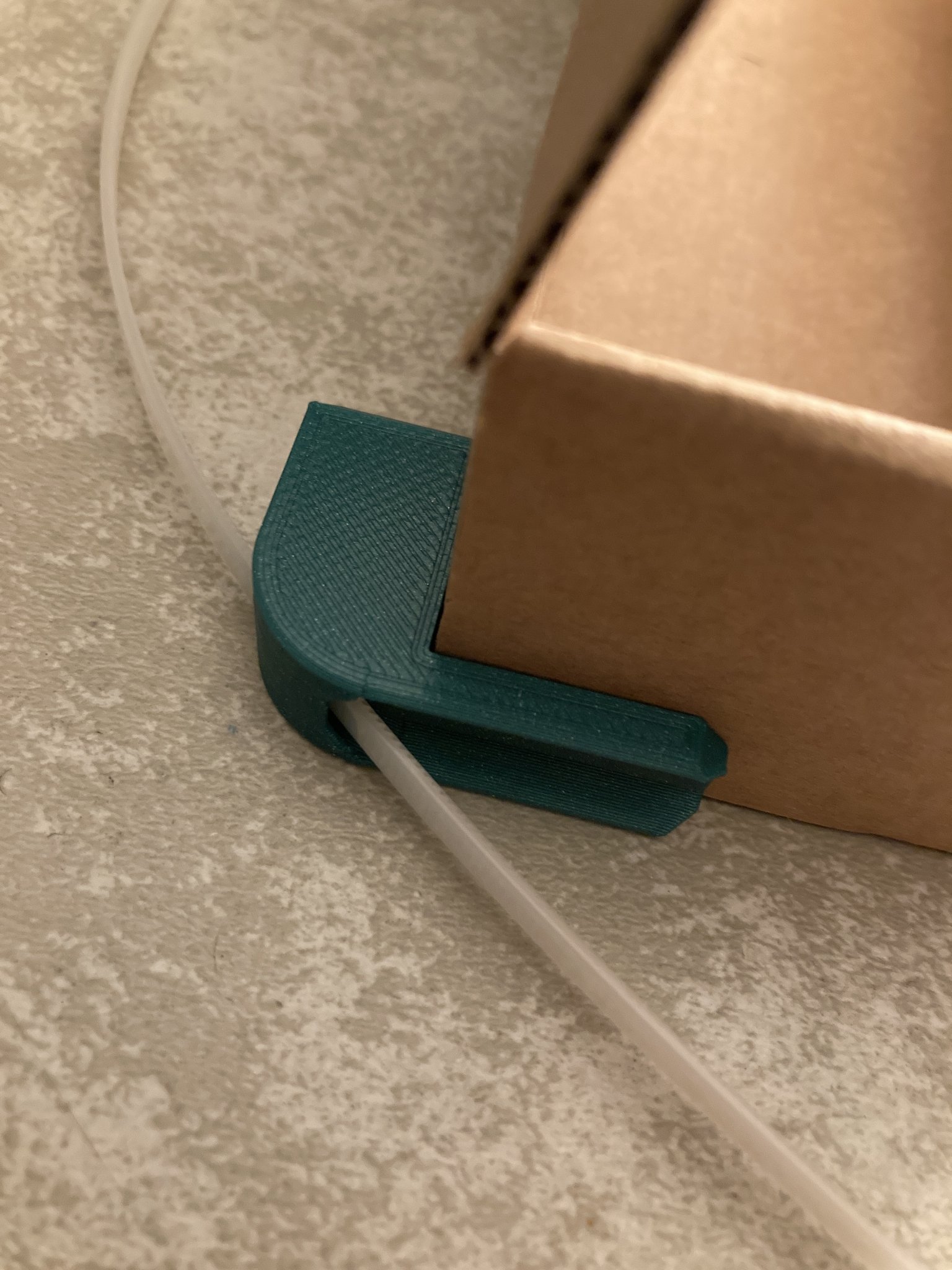 Giá đỡ góc lắp đặt dây buộc zip cho cột vuông