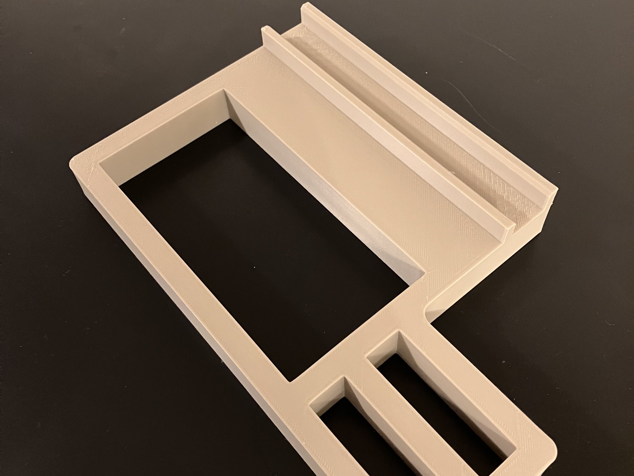 Giá đỡ bên cho hộp khô Qidi X-Max-3