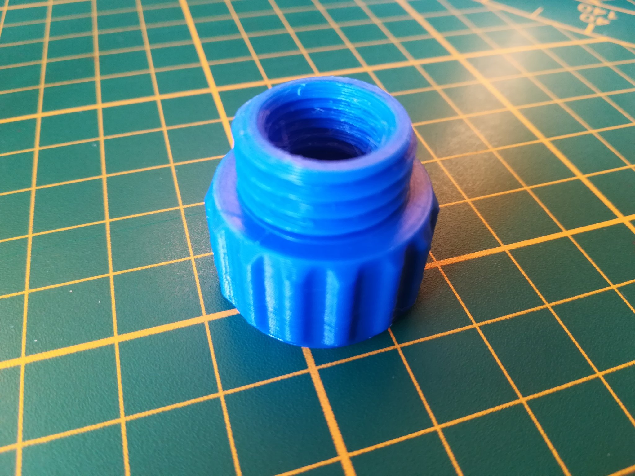 Bộ chuyển đổi nắp chống bắn cho trục linh hoạt Dremel