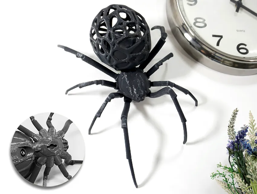 Đèn bàn và đèn tường hình nhện lớn