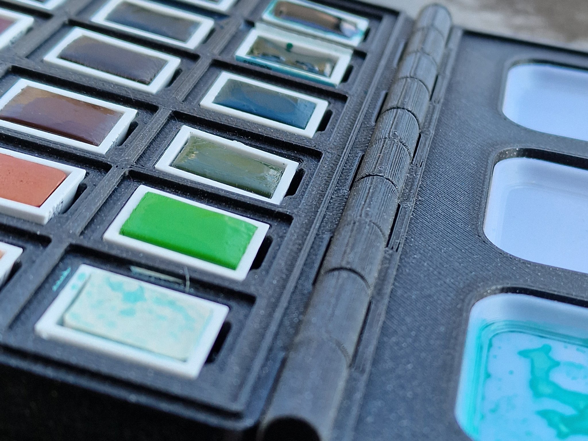 Khay màu nước van Gogh thiết kế chính xác