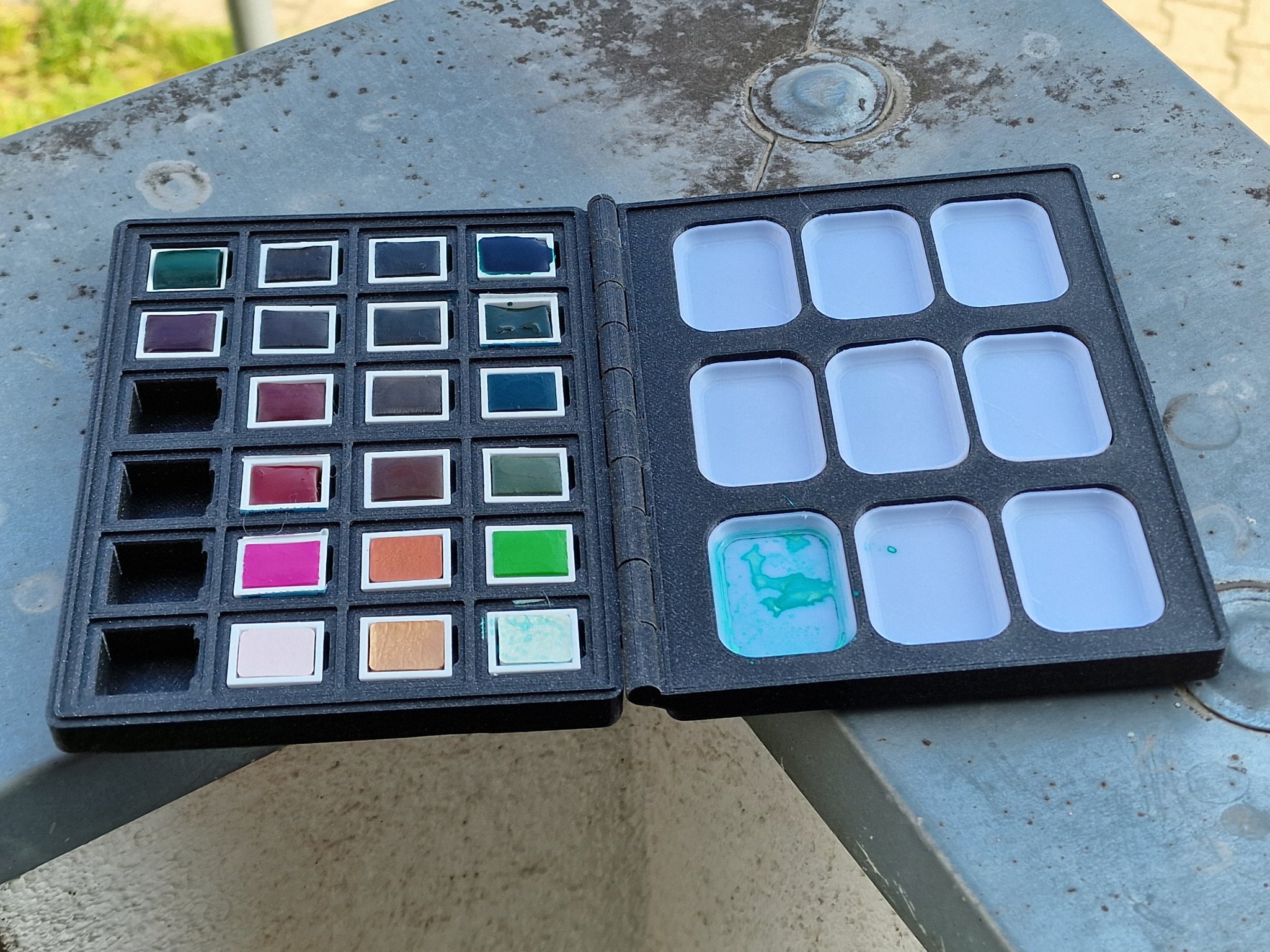 Khay màu nước van Gogh thiết kế chính xác