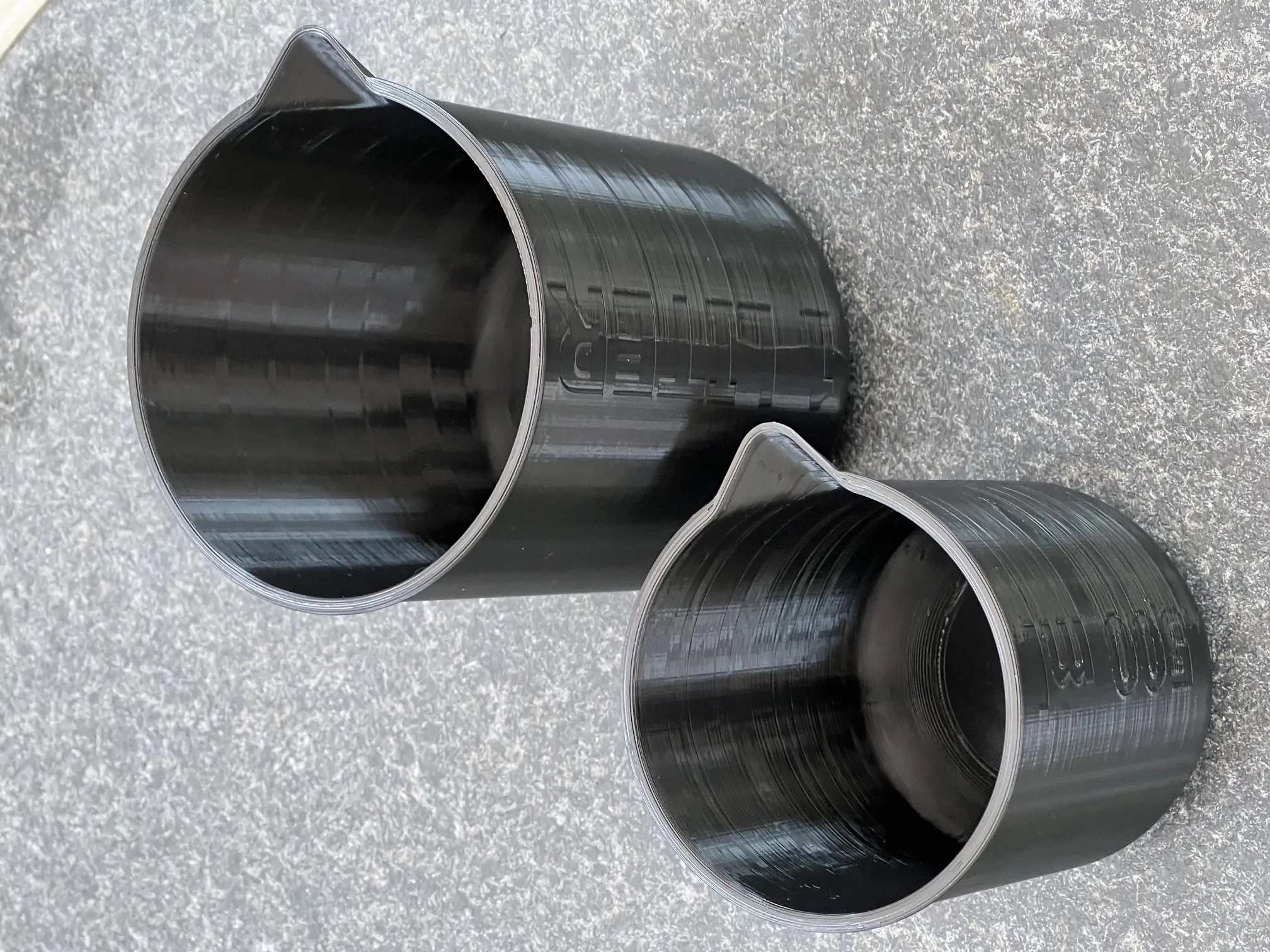 Cốc chứa 500 ml dành cho đo lường độ đặc của chất lỏng