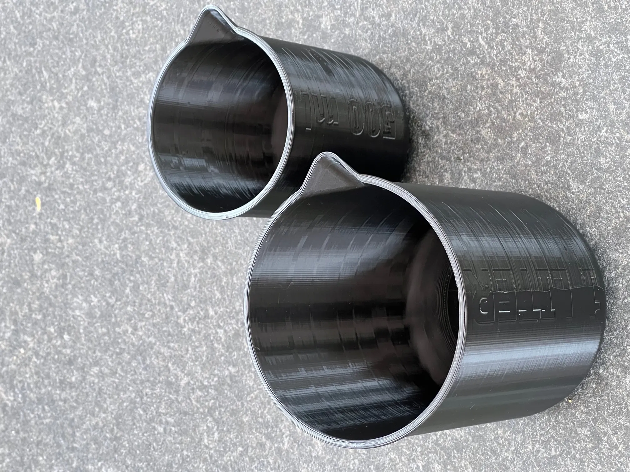 Bình chứa 1 lít cho đo lường độ đặc của chất lỏng