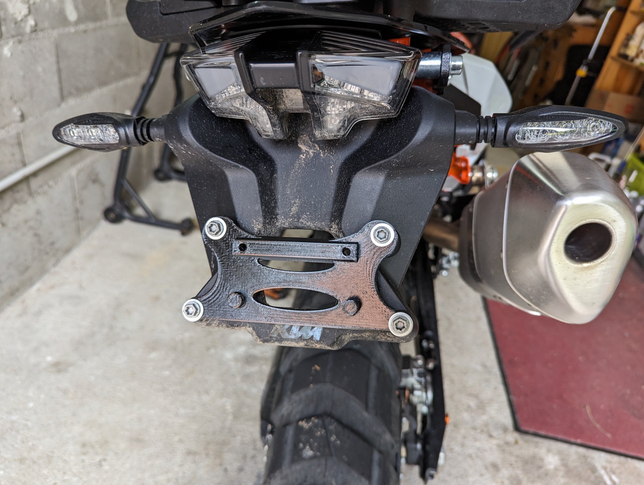 Bộ chuyển đổi gắn biển số cho KTM Adventure 790 890