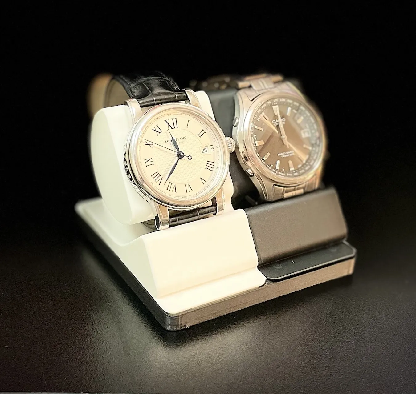 Giá đỡ đồng hồ Gridfinity cho không gian hiện đại