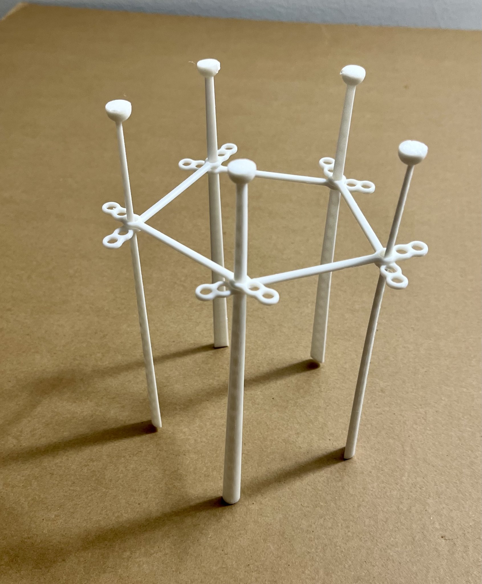 Giá đỡ cây trồng điều chỉnh và mở rộng tự do