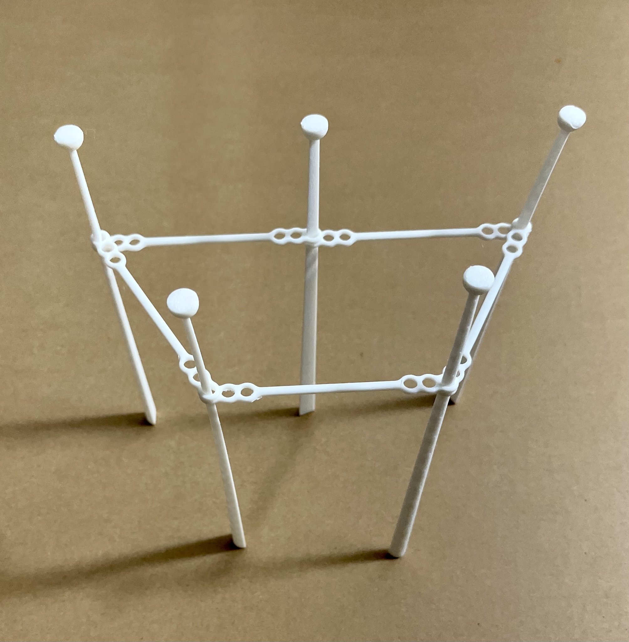 Giá đỡ cây trồng điều chỉnh và mở rộng tự do