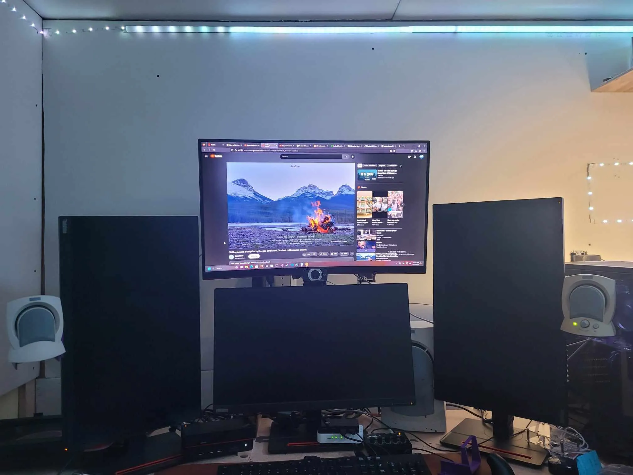 Giá đỡ loa Lenovo ThinkVision cho màn hình đứng