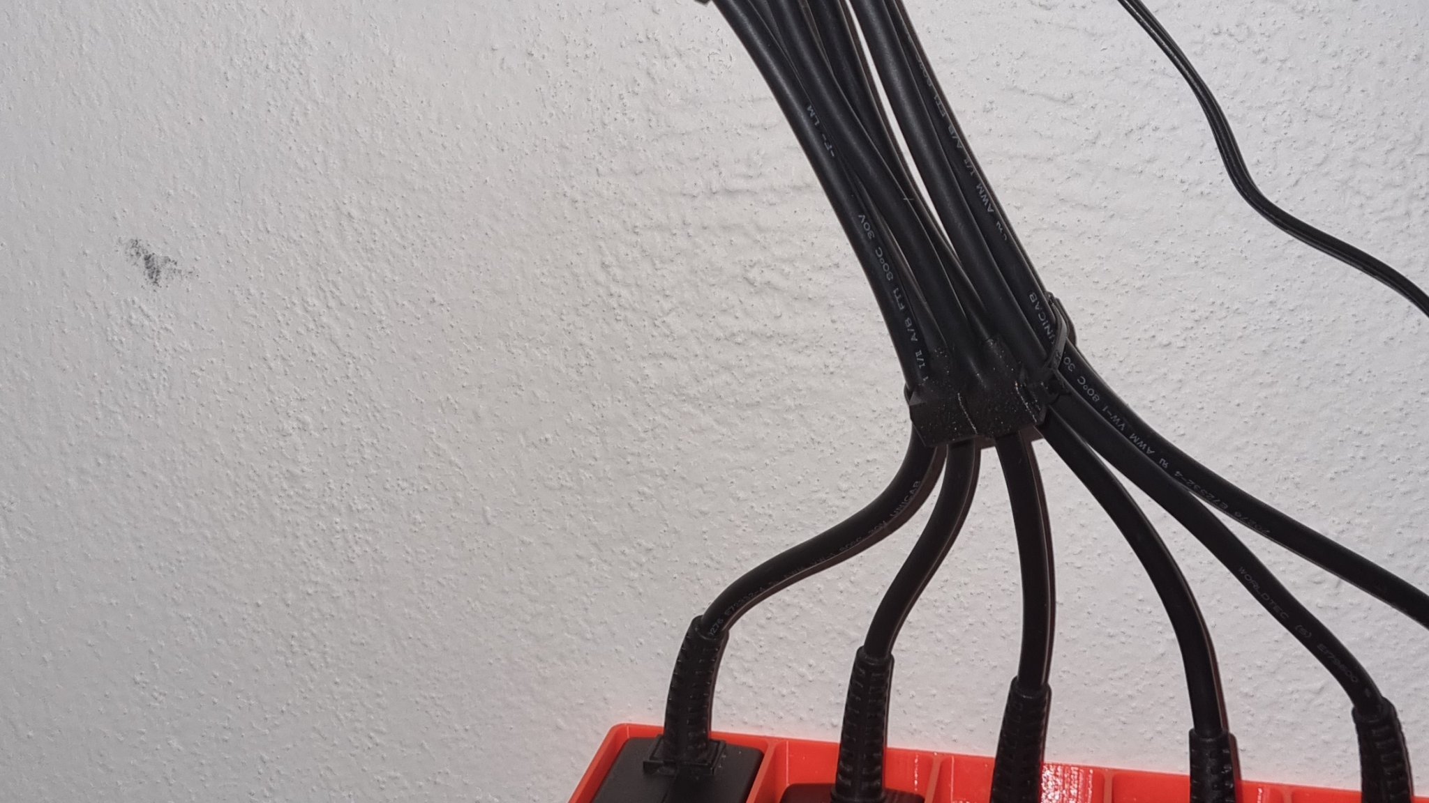 Công cụ quản lý cáp mô-đun có thể mở rộng