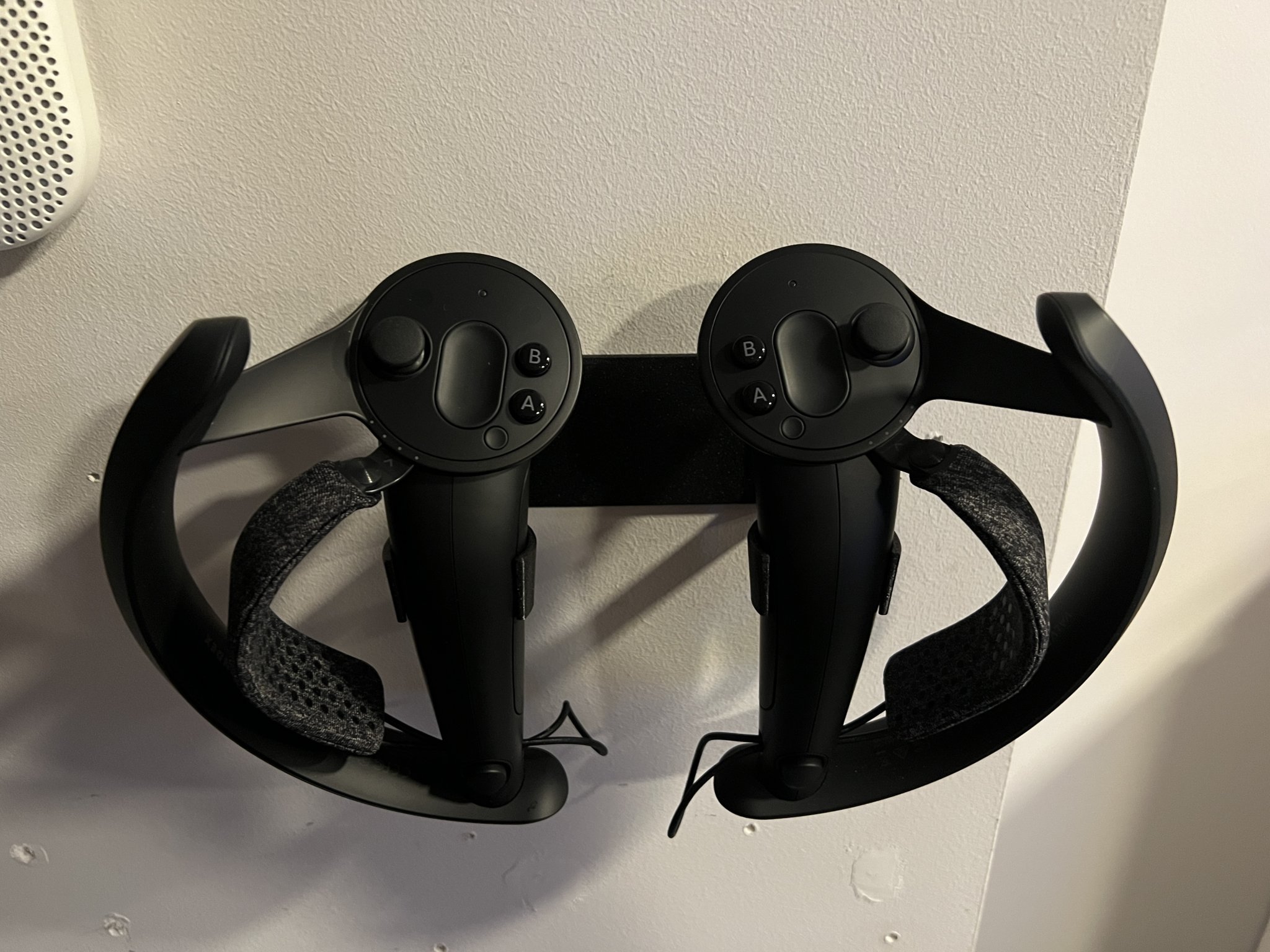 Giá đỡ tay cầm Valve Index không cần keo dán