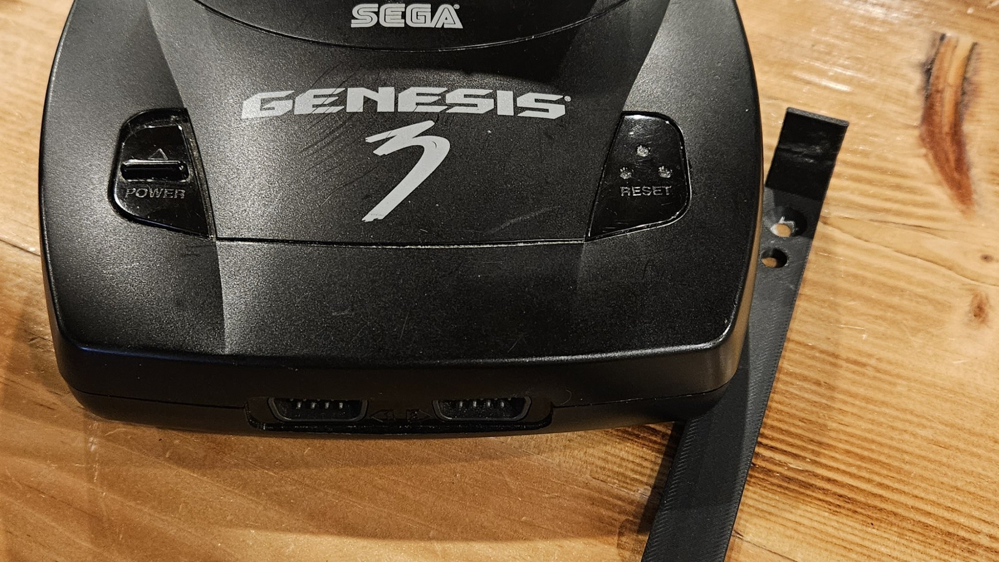Giá đỡ treo tường cho Sega Genesis 3