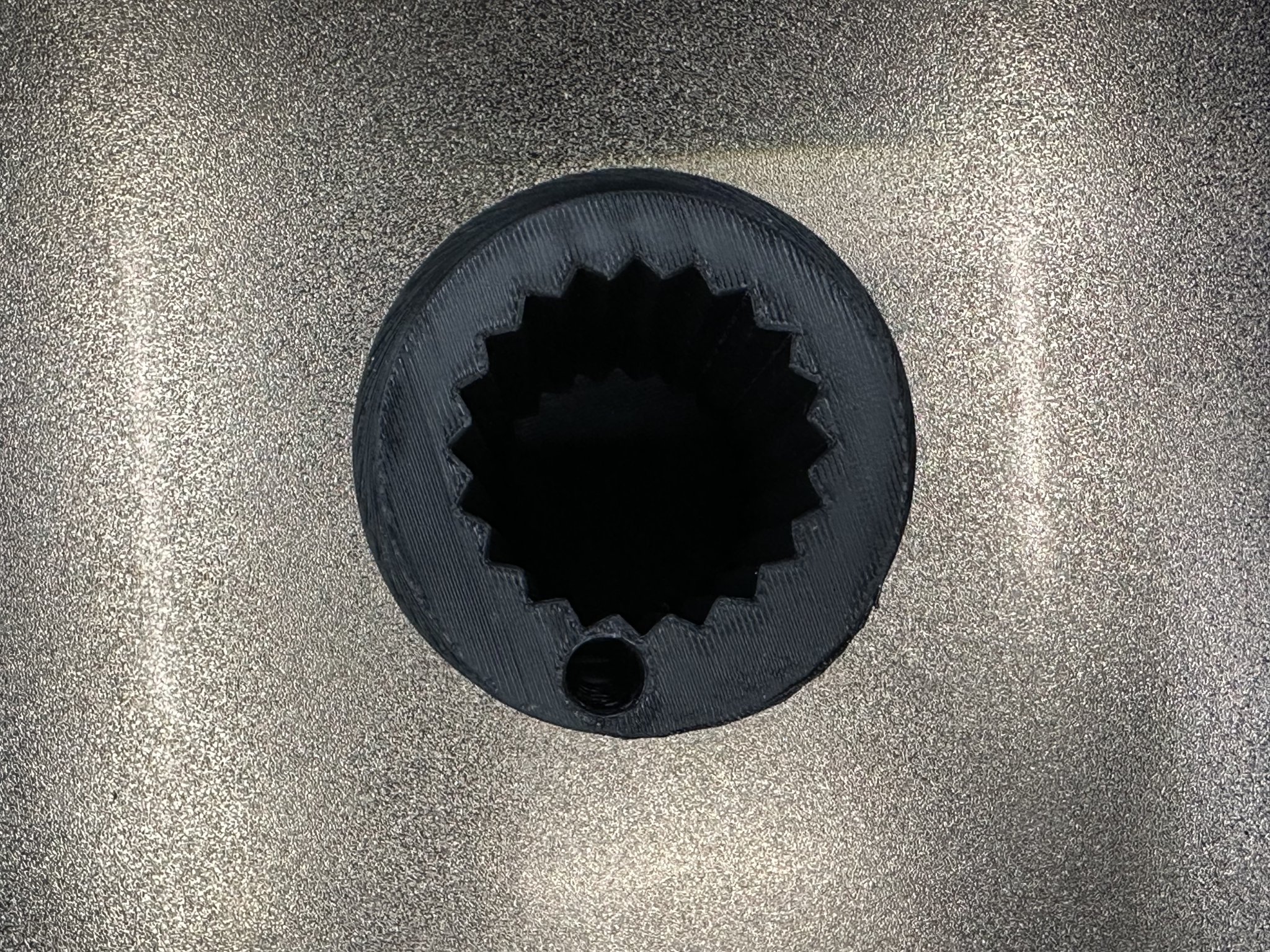 Giá đỡ bút thiết kế hình dạng đinh vít điều chỉnh